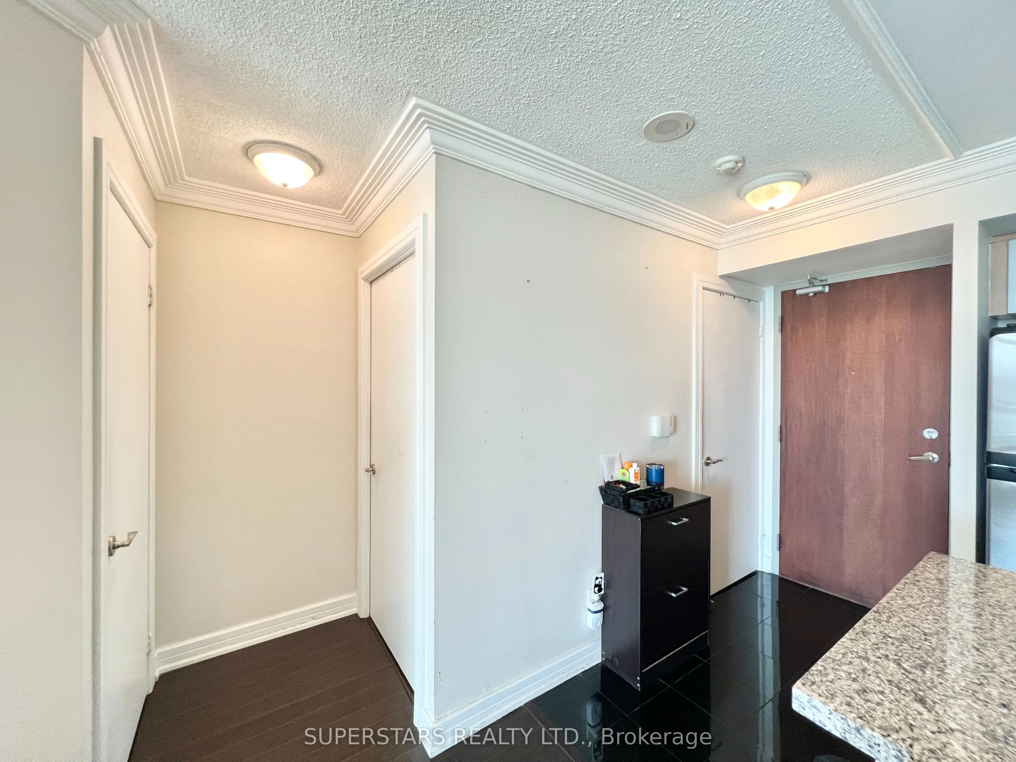 18 Harrison Garden Boulevard, #1507