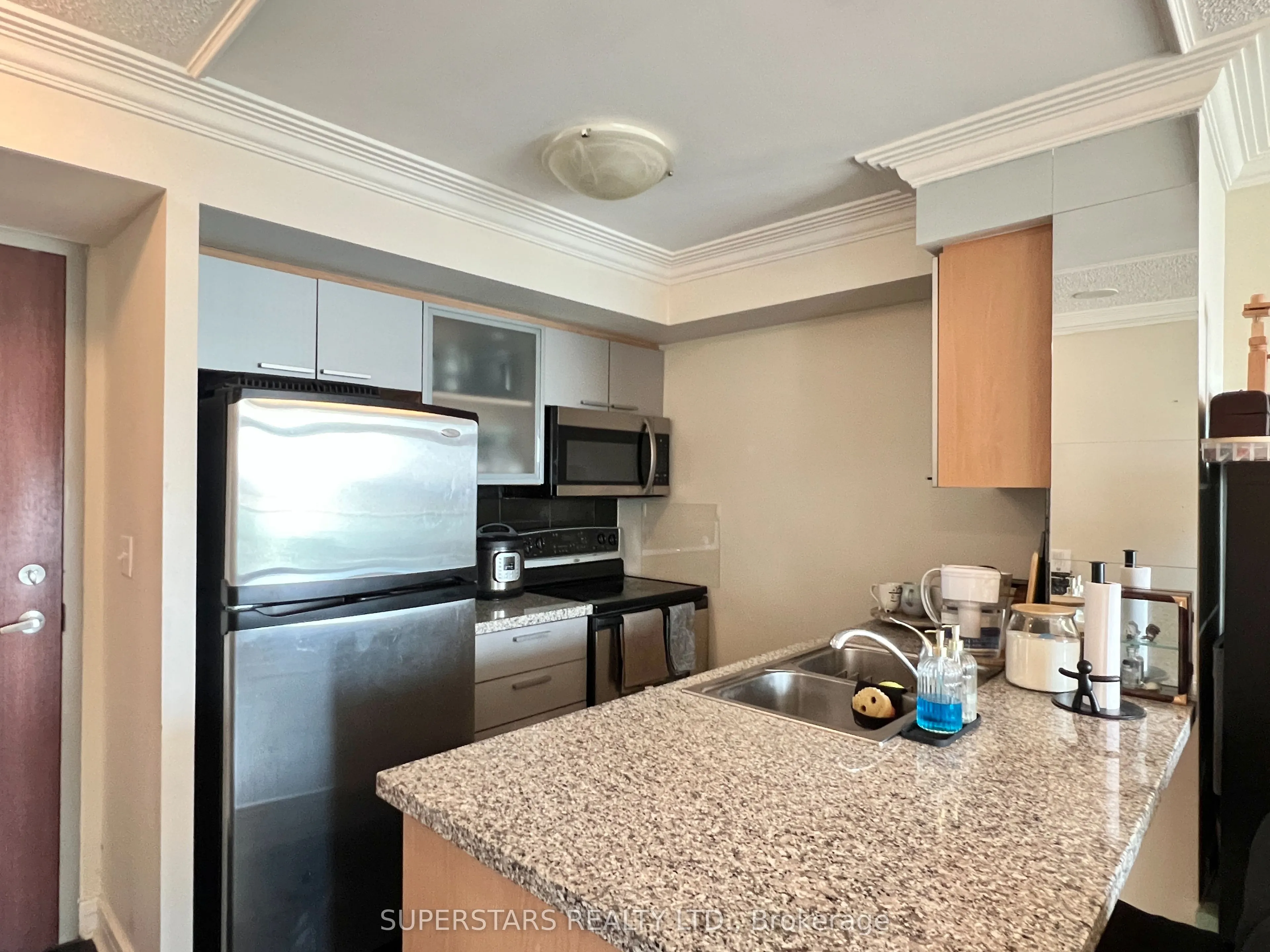 18 Harrison Garden Boulevard, #1507