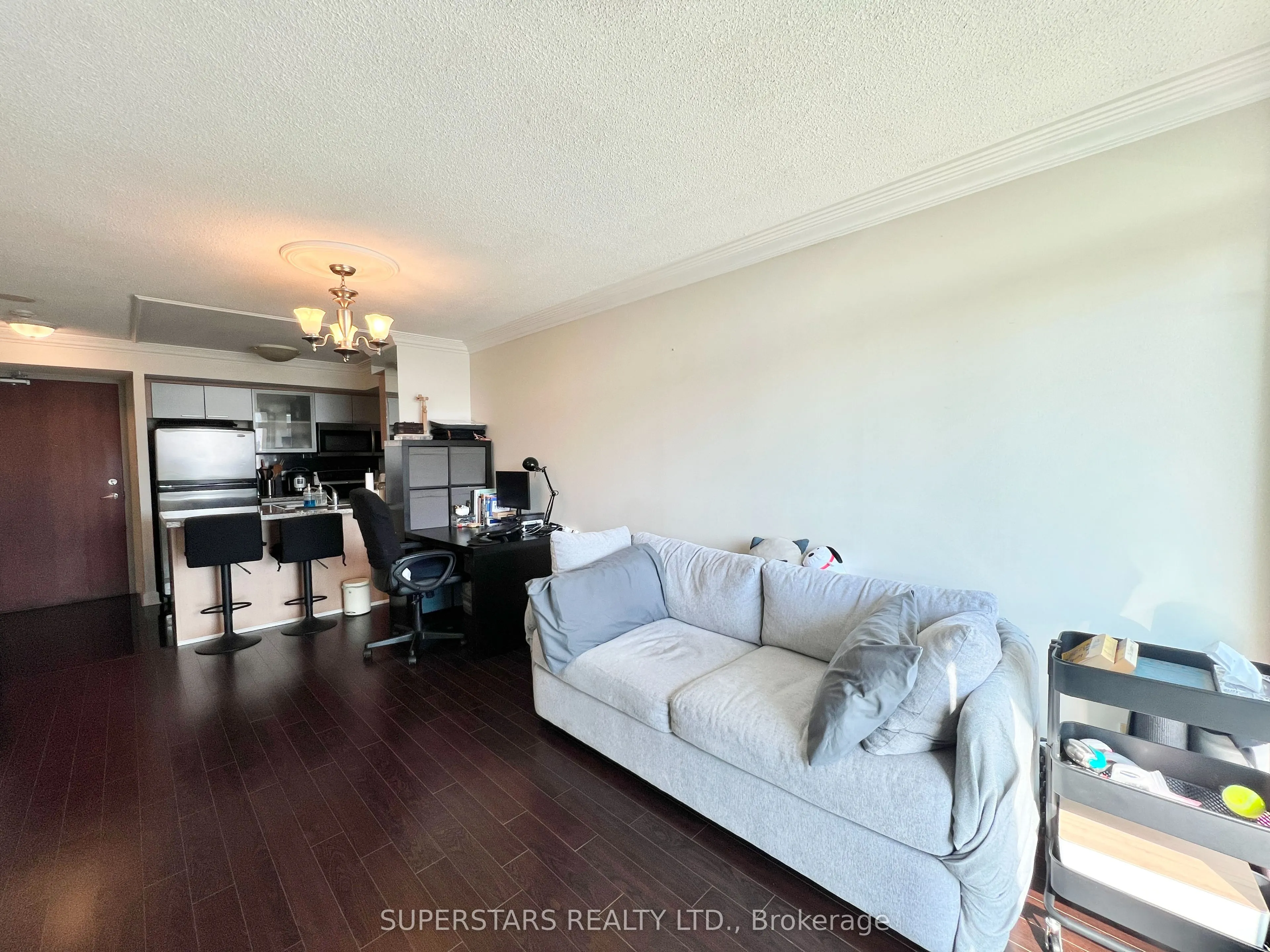 18 Harrison Garden Boulevard, #1507