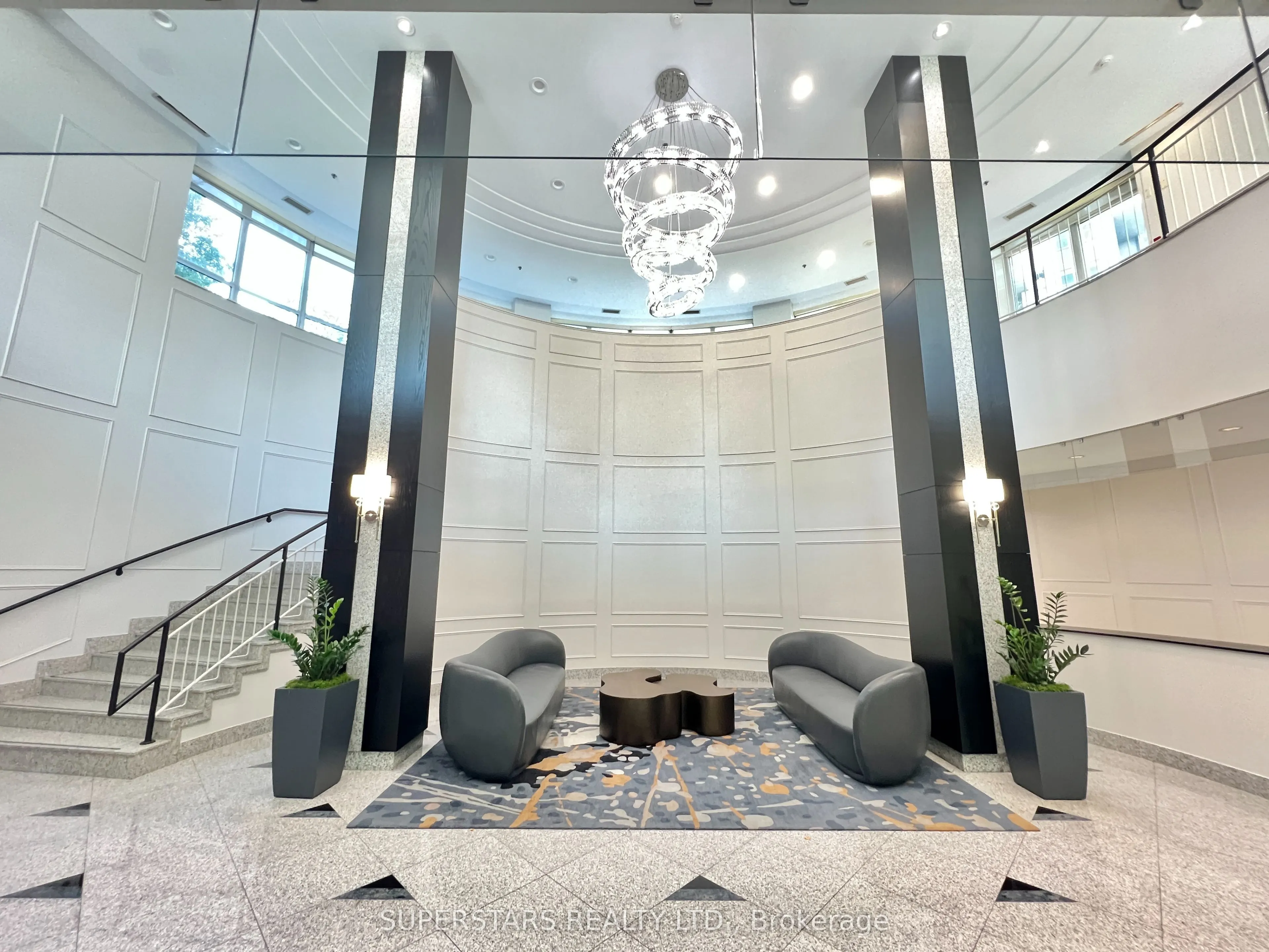 18 Harrison Garden Boulevard, #1507