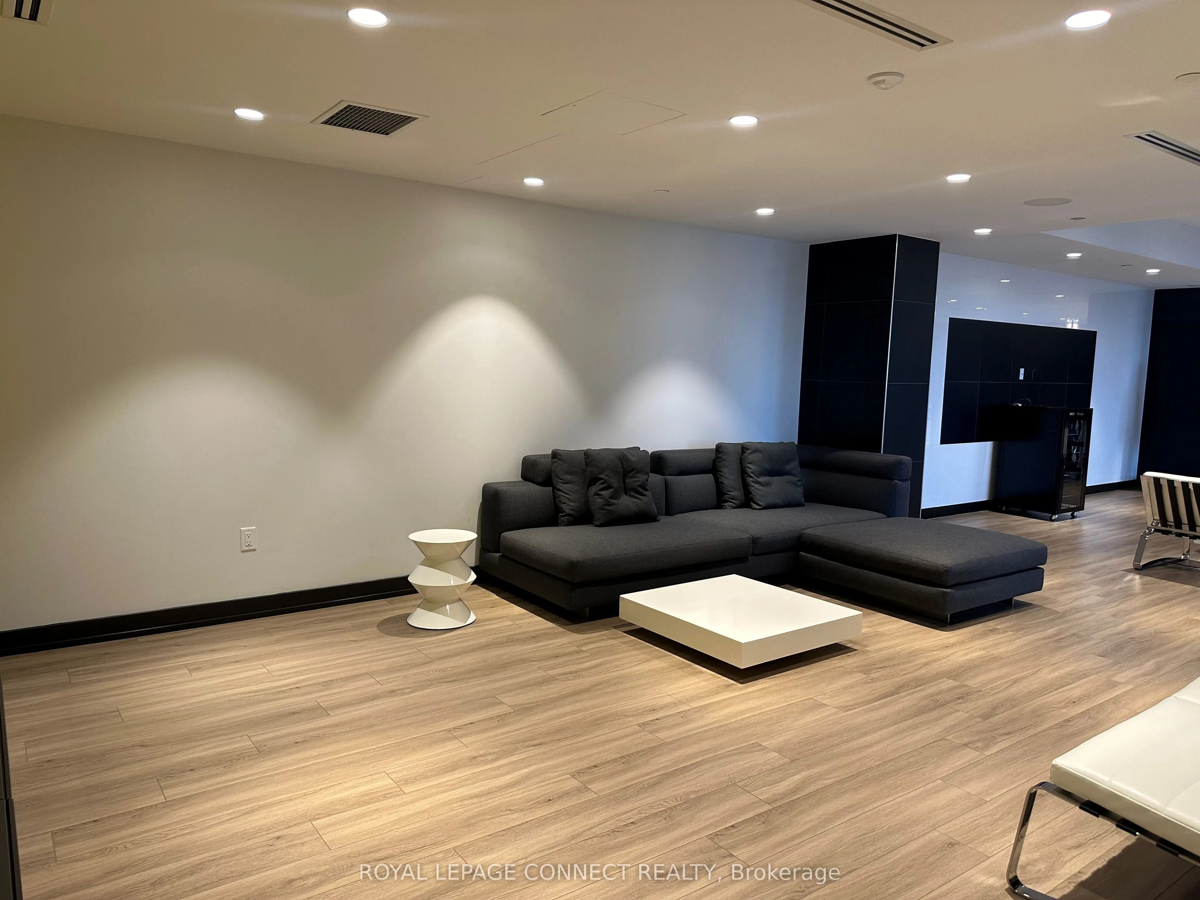158 Front Street E, #1301