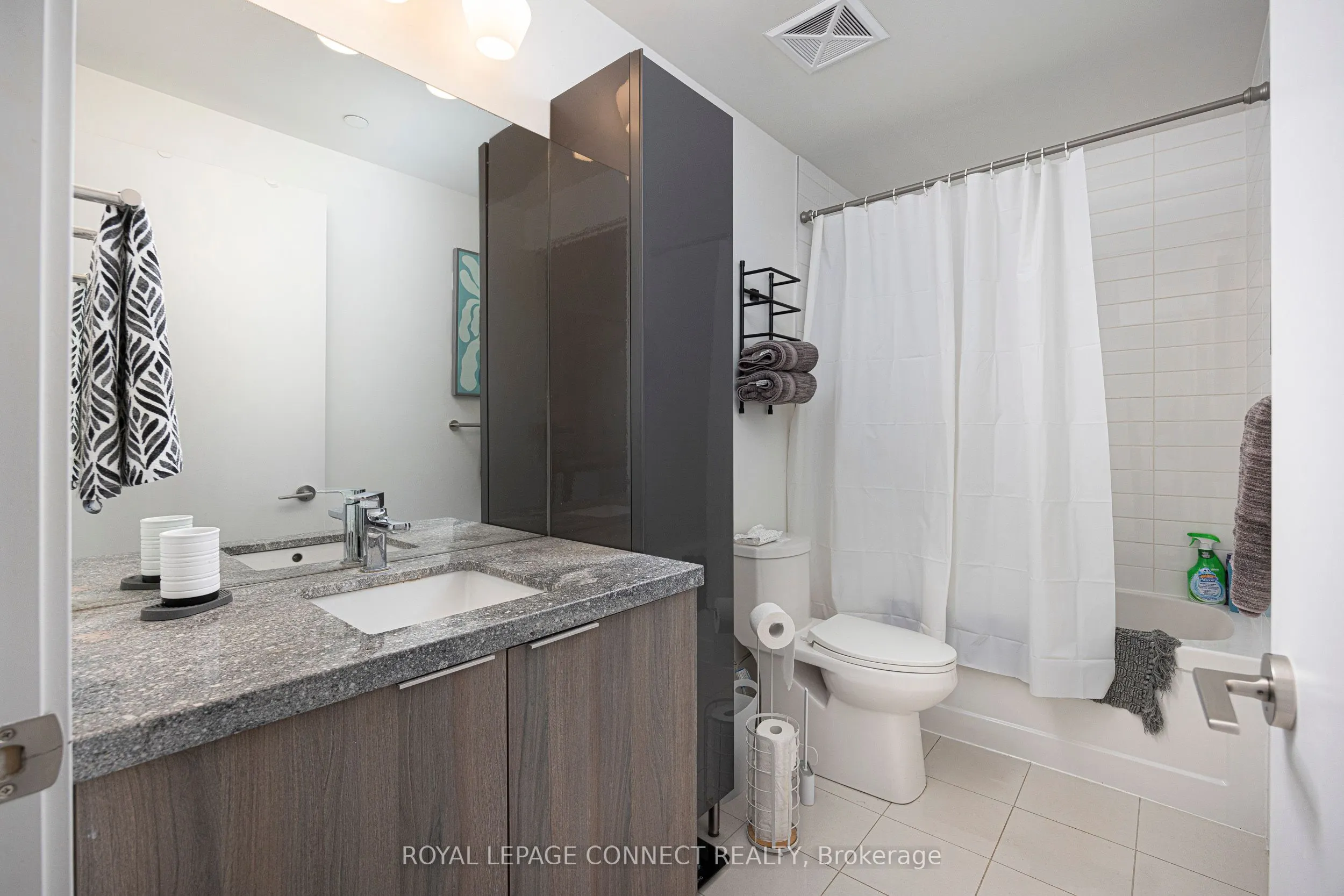 158 Front Street E, #1301