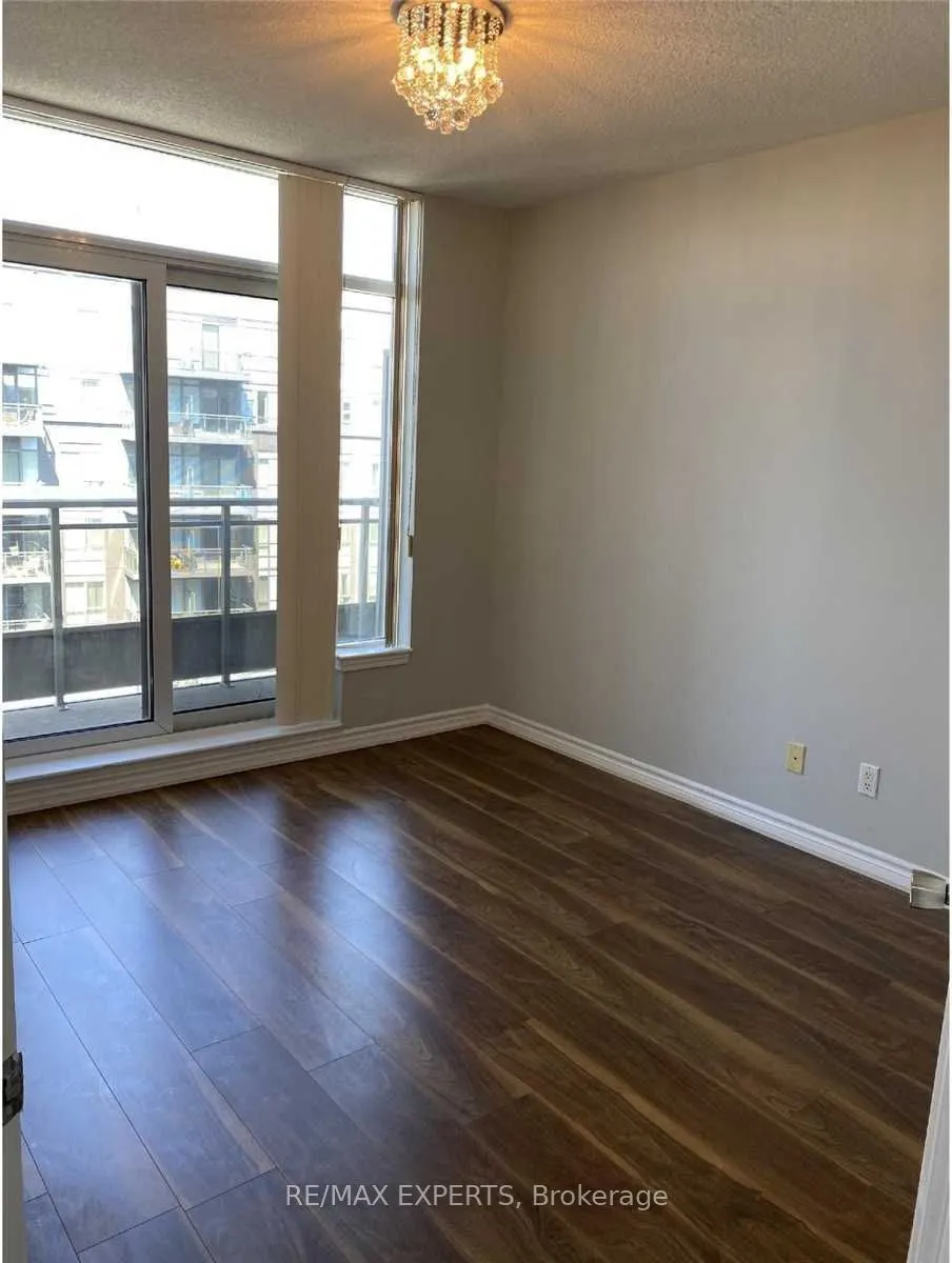 19 Barberry Place, #810