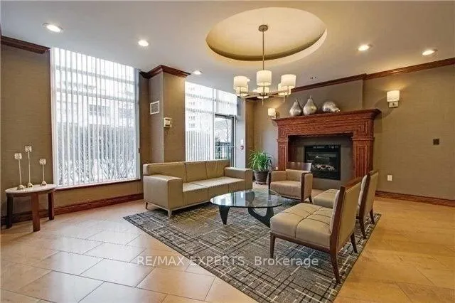 19 Barberry Place, #810