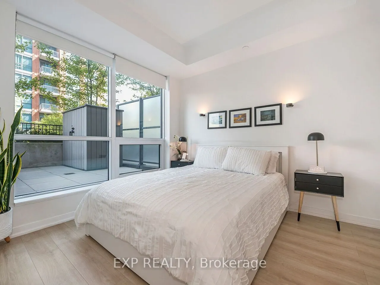 31 Tippett Road, #736