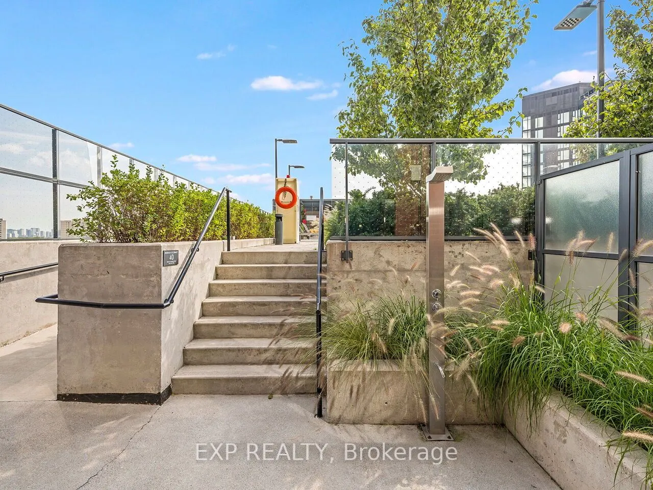 31 Tippett Road, #736