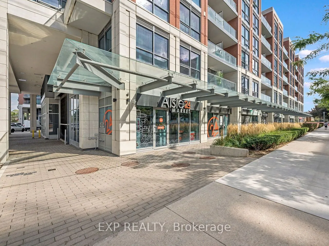 31 Tippett Road, #736