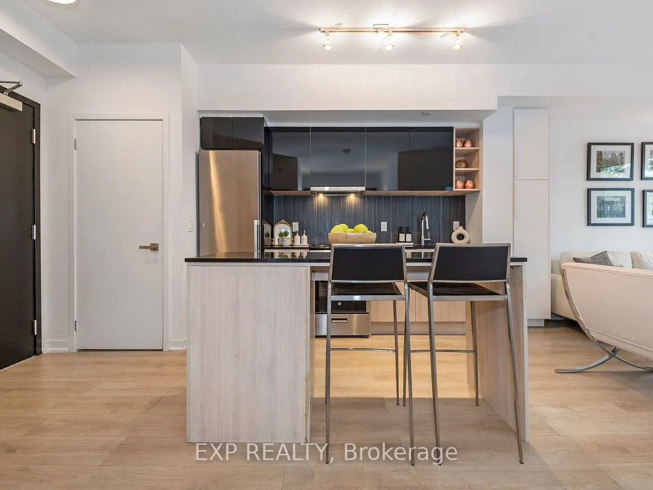 31 Tippett Road, #736