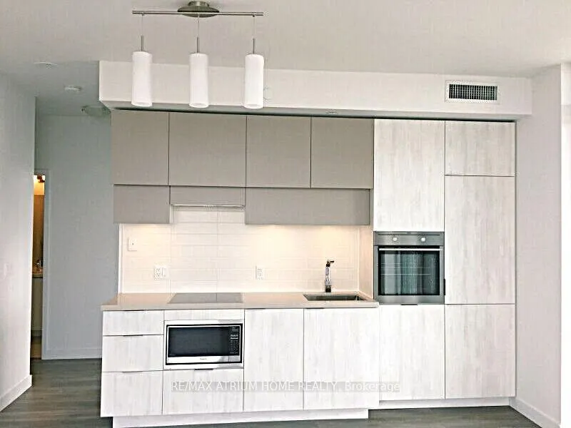 8 Eglinton Avenue E, #4605