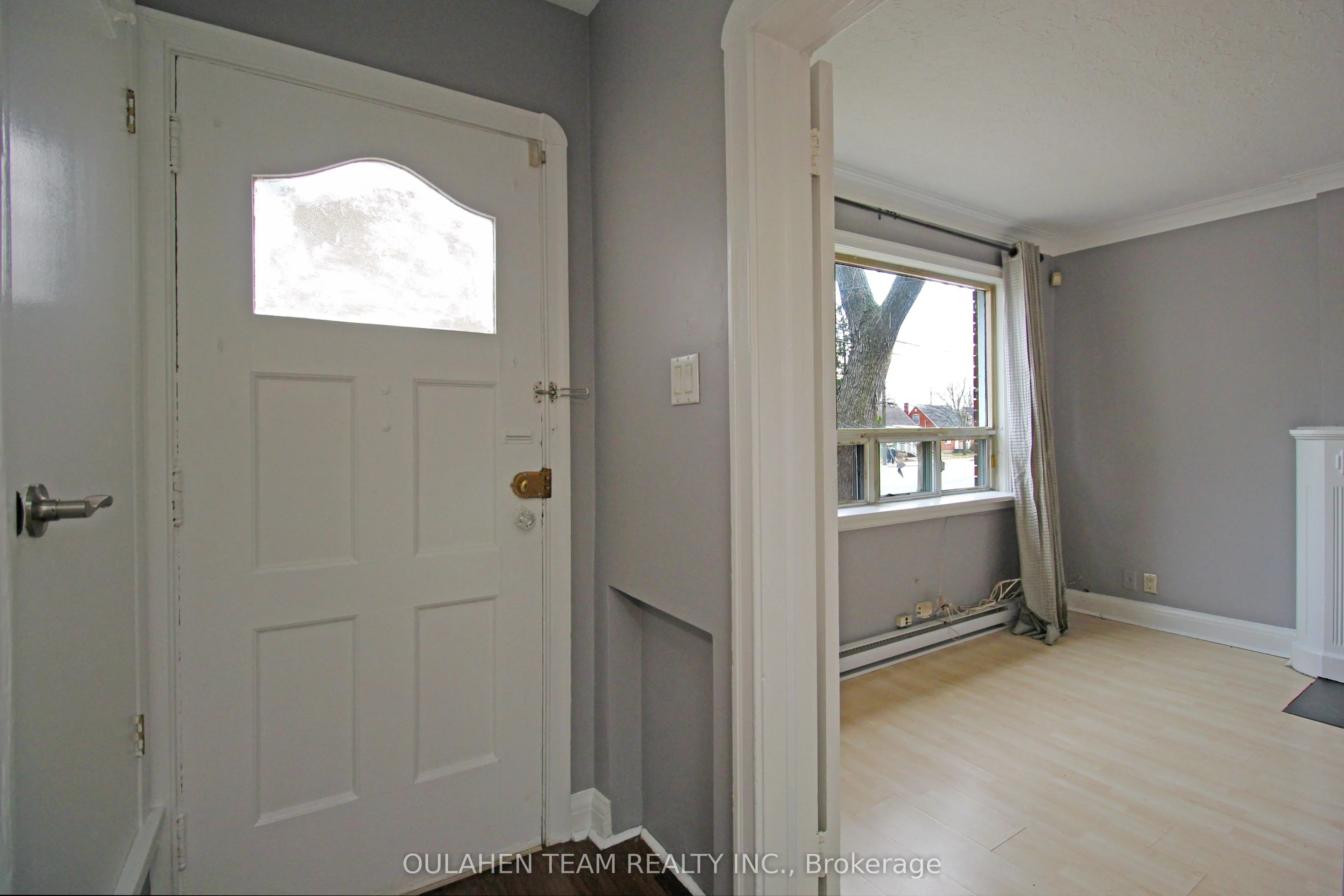 38 Finch Avenue W
