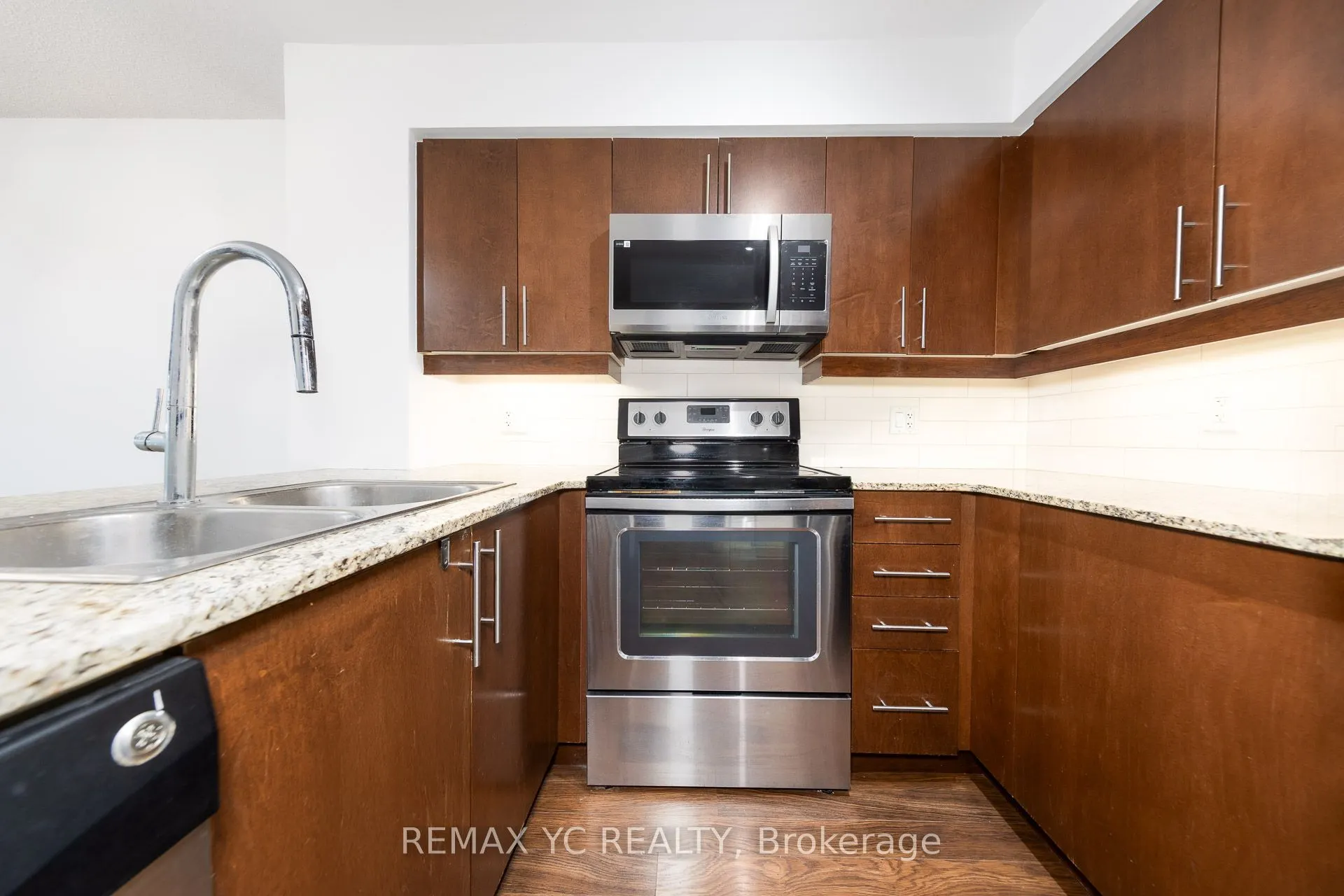 2191 Yonge Street, #1103