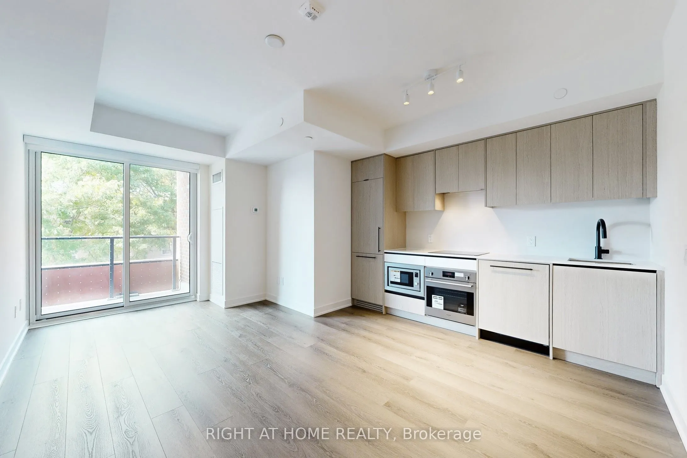 5 Lakeview Avenue, #311