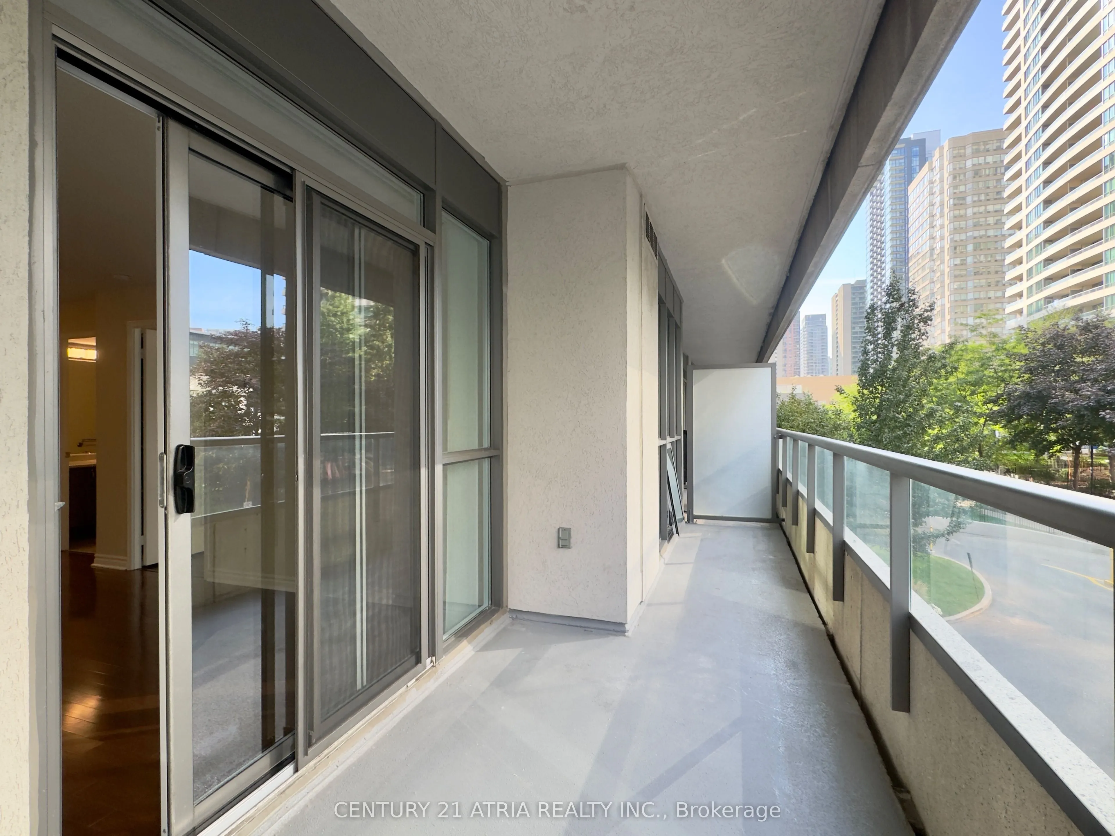 35 Hollywood Avenue, #218
