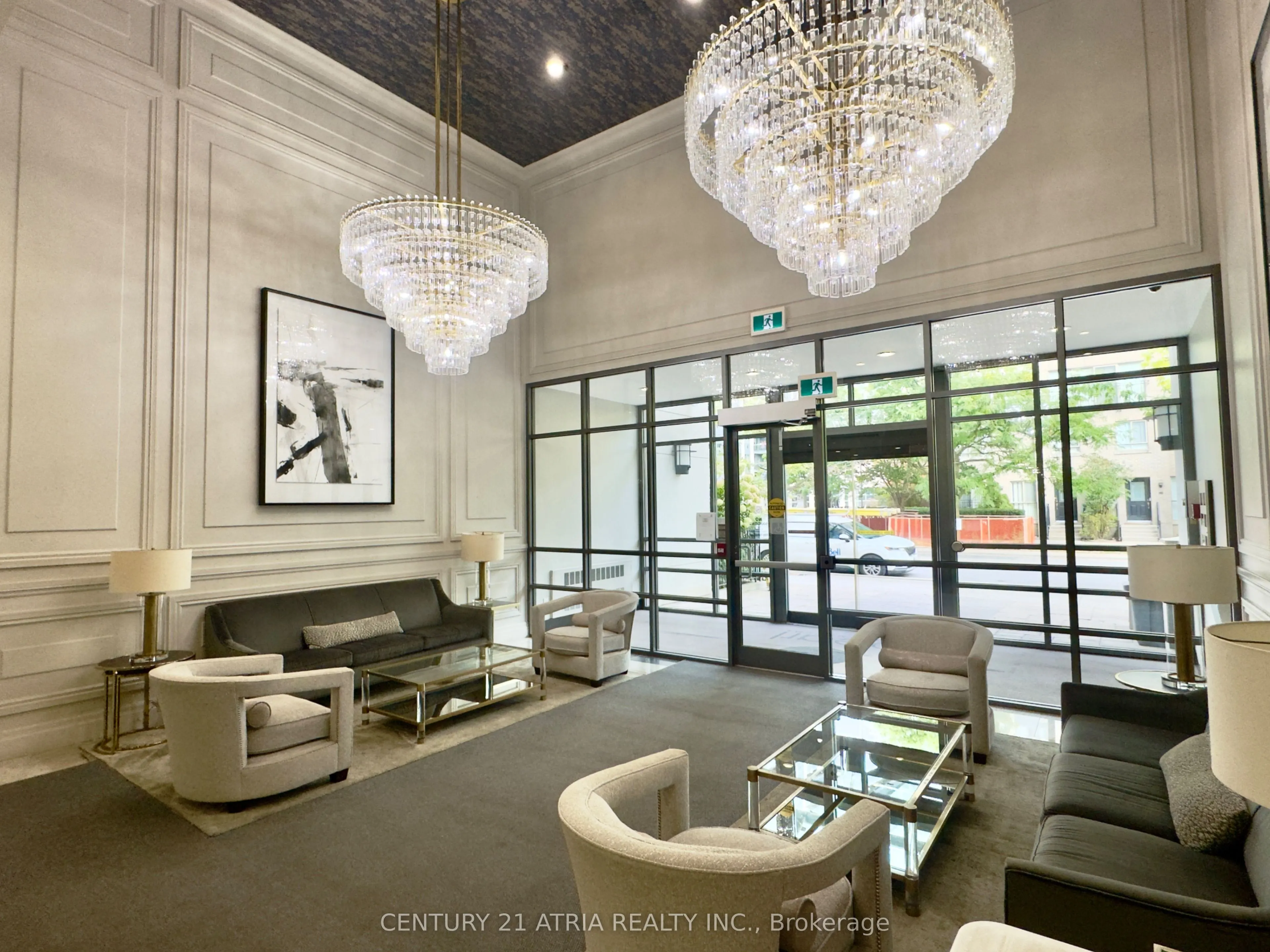 35 Hollywood Avenue, #218