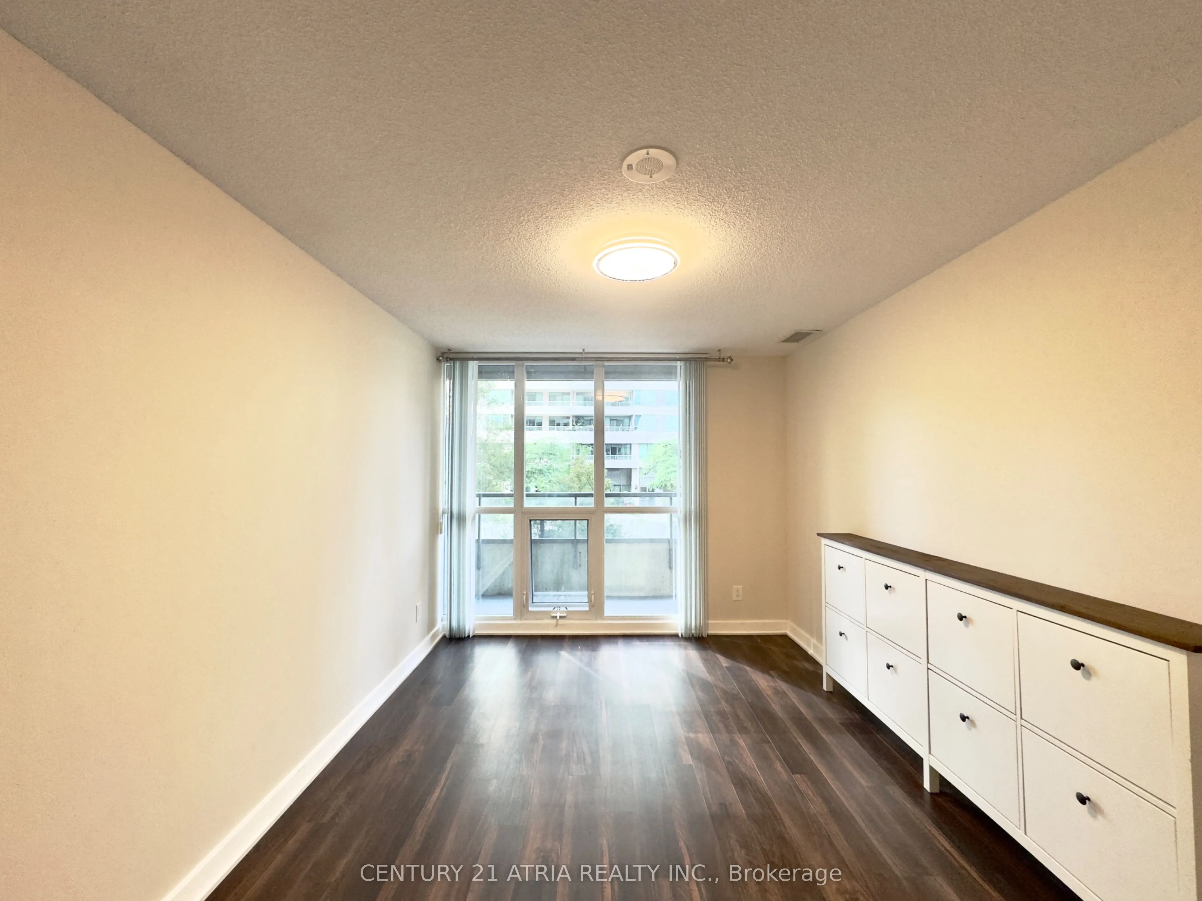 35 Hollywood Avenue, #218