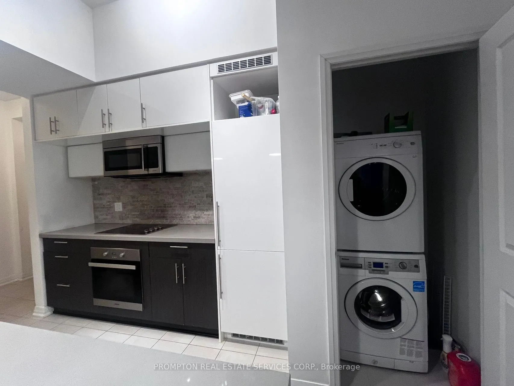 8 Mercer Street, #207
