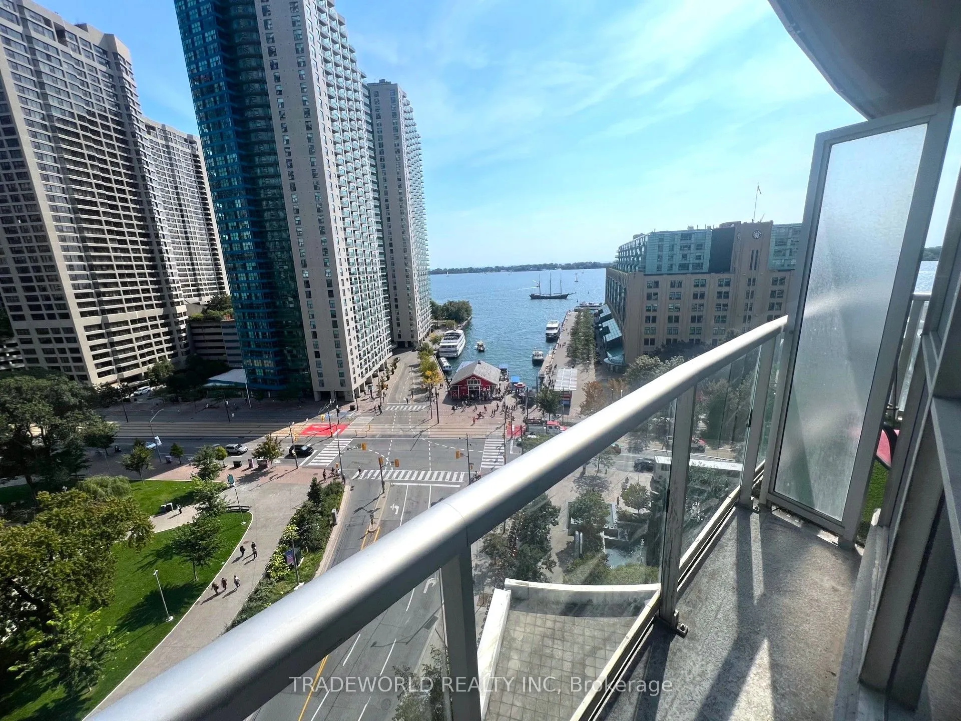 8 York Street, #1205