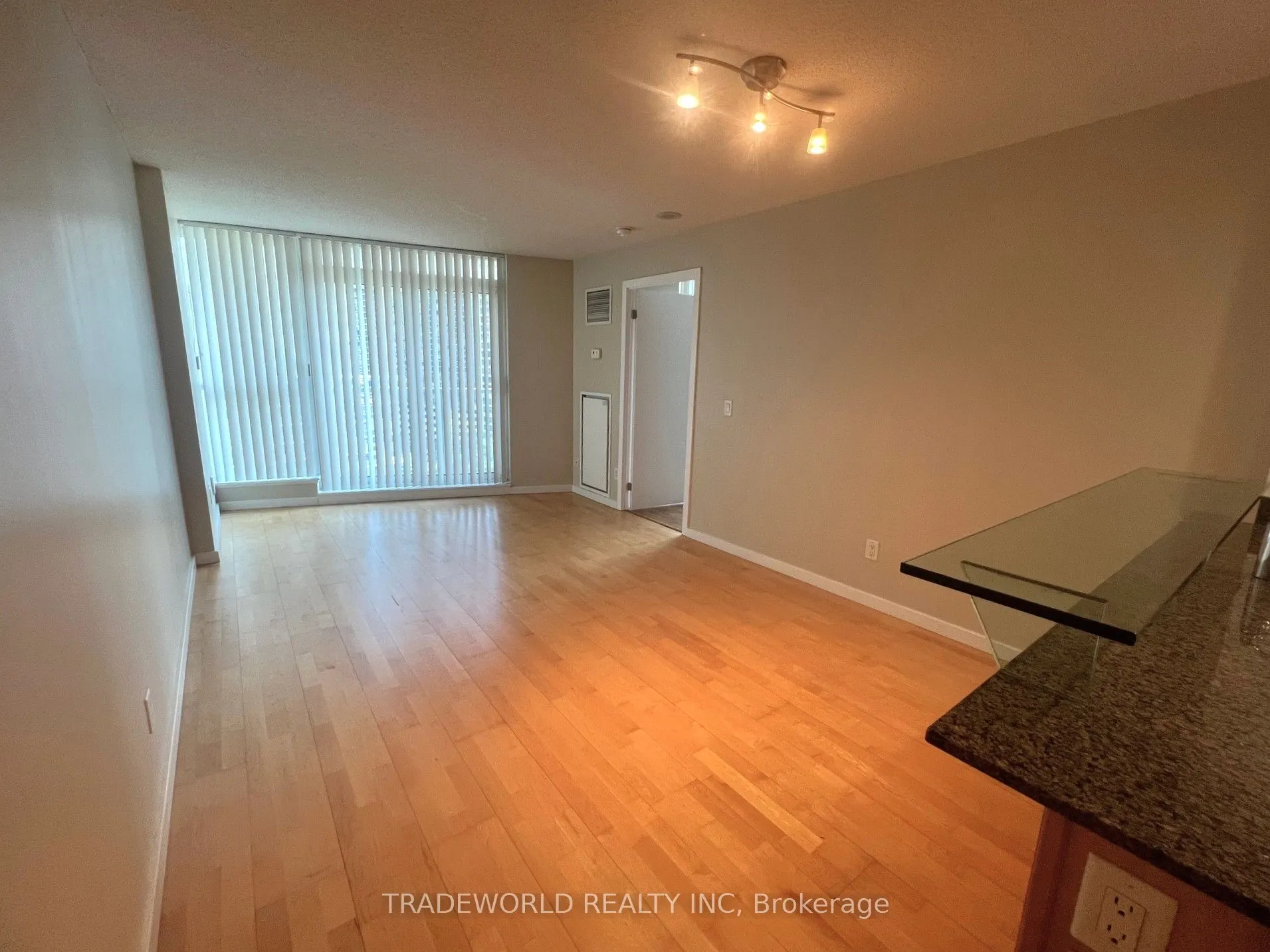 8 York Street, #1205