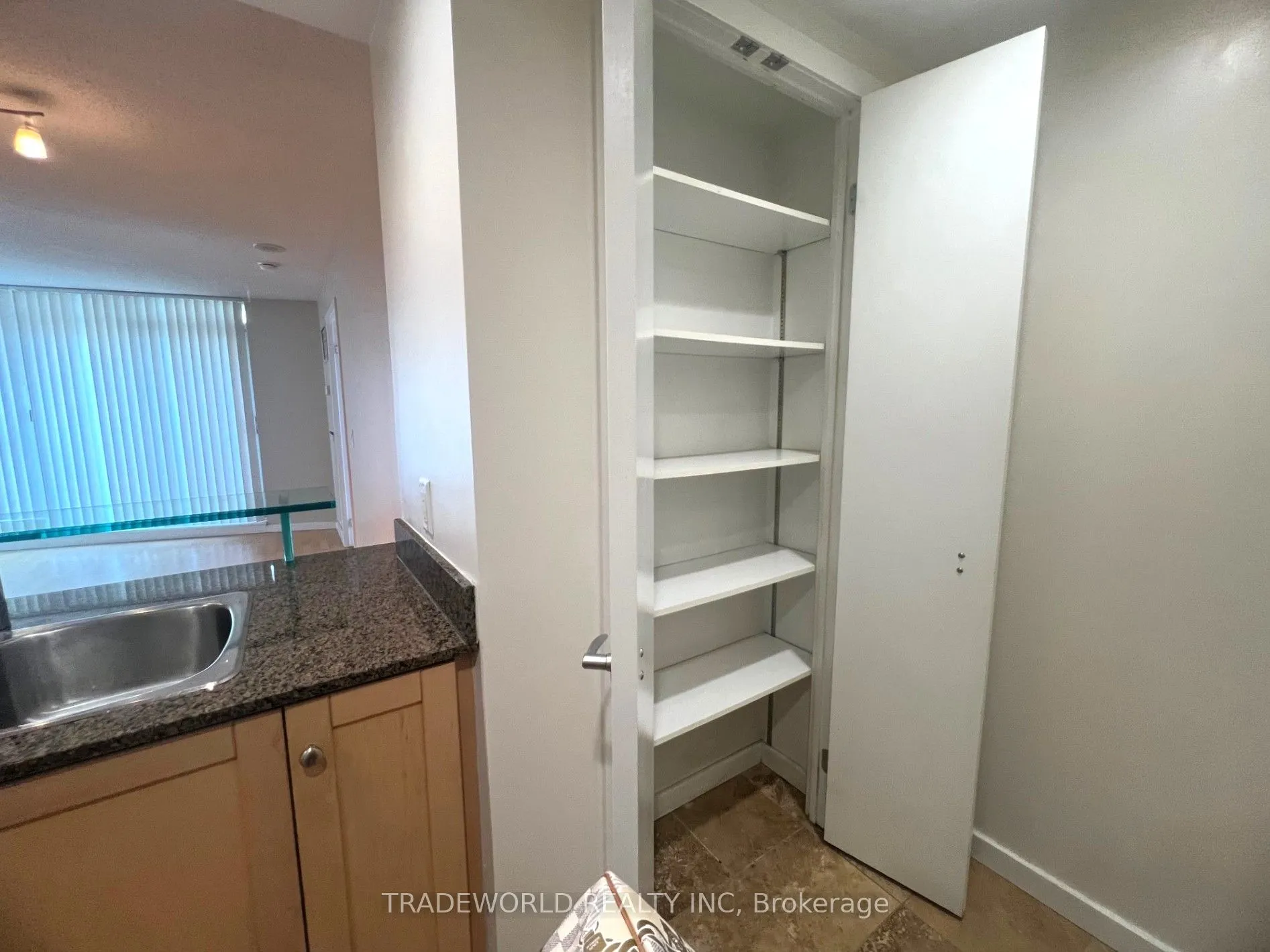 8 York Street, #1205