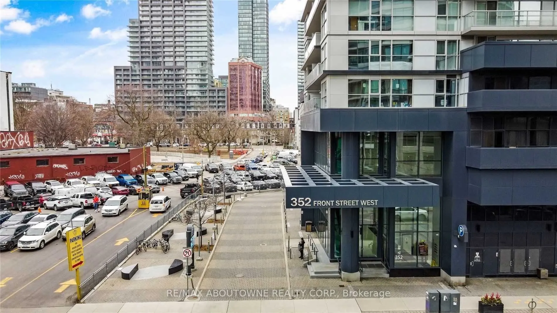 352 Front Street W, #211