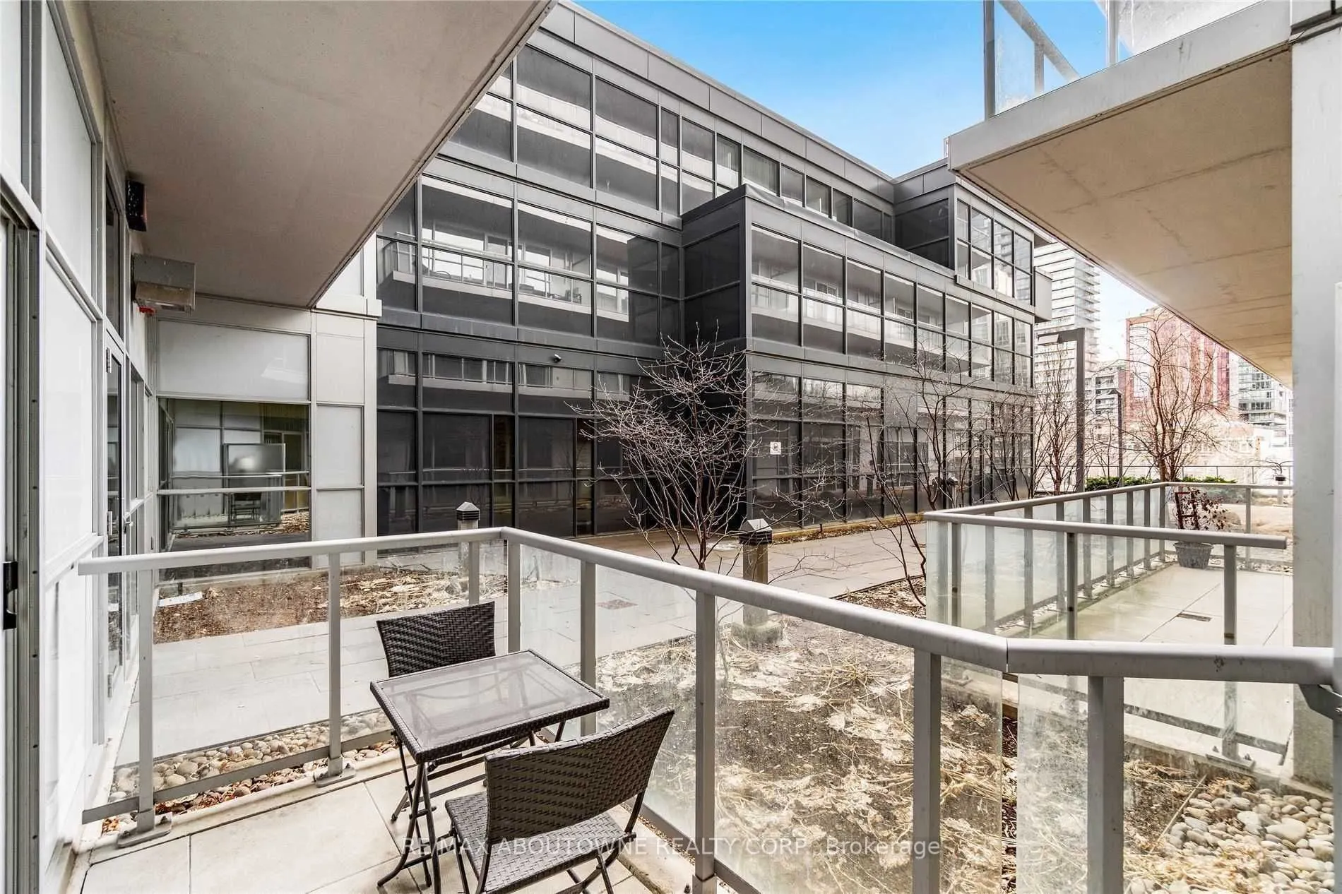 352 Front Street W, #211