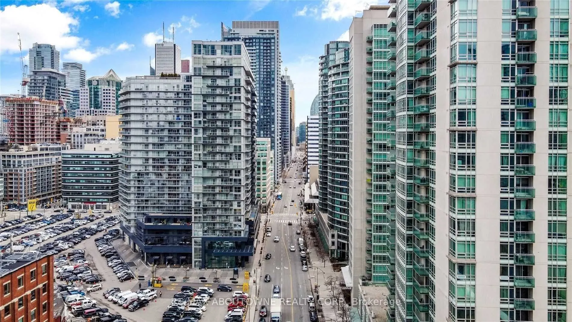 352 Front Street W, #211