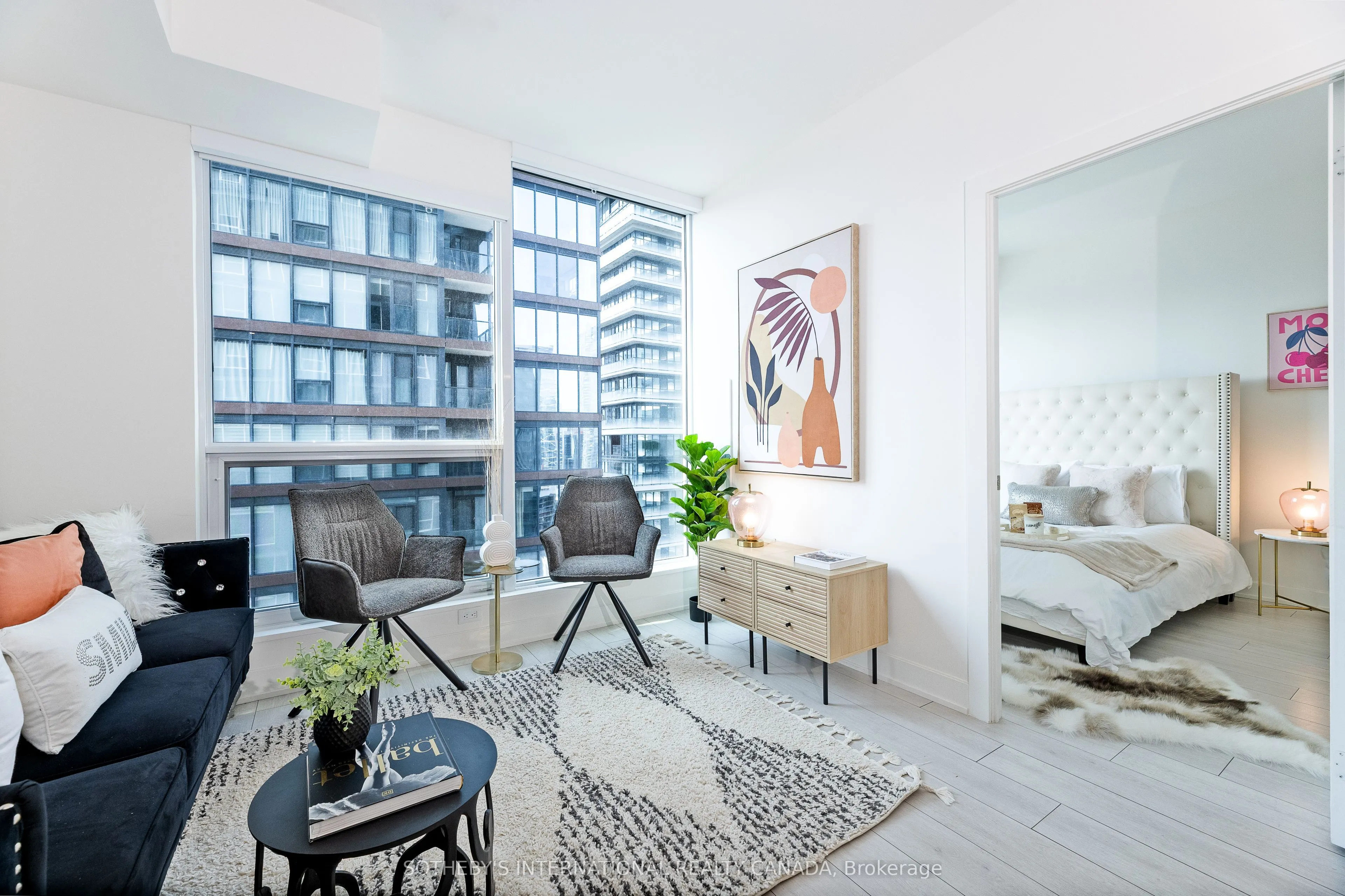 35 Mercer Street, #2411