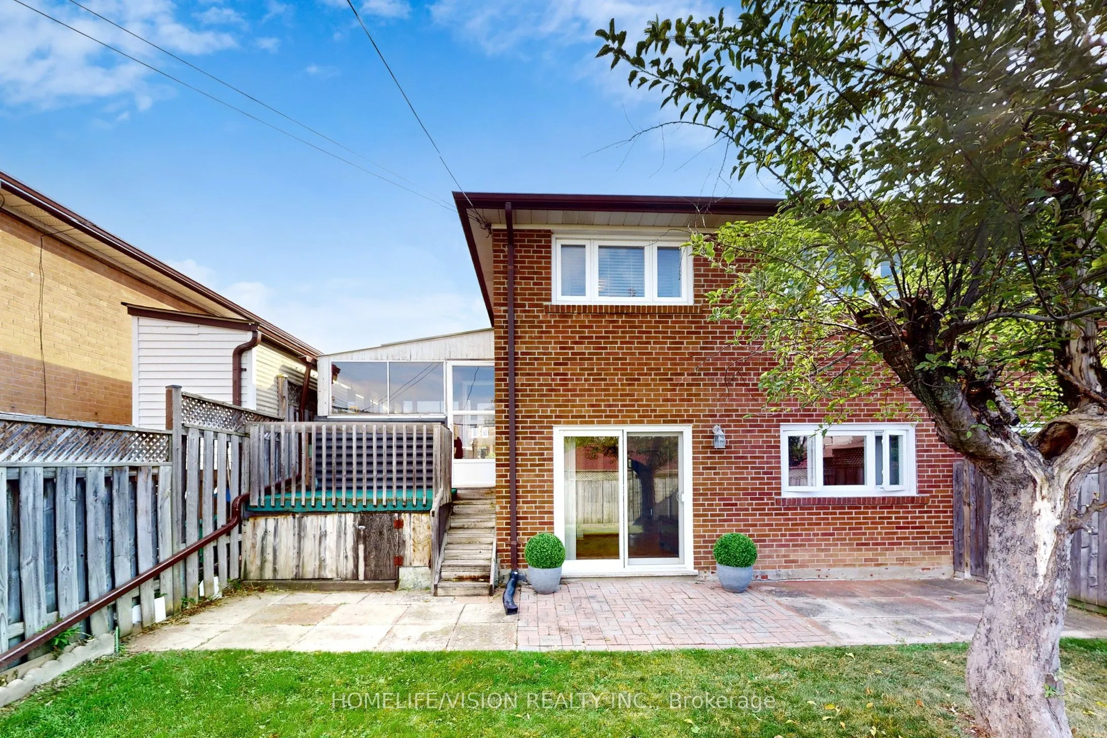 54 Pinebrook Avenue