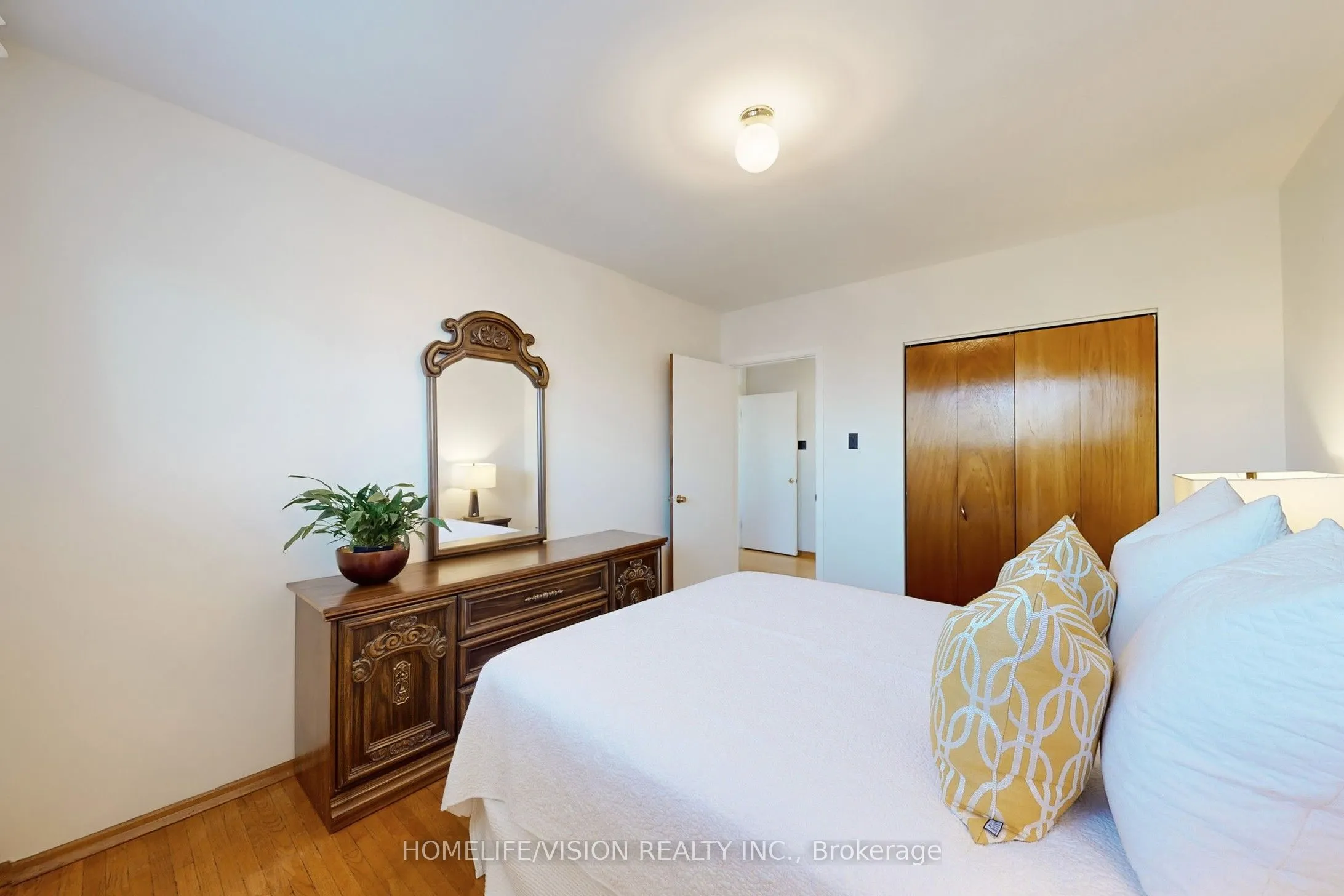 54 Pinebrook Avenue
