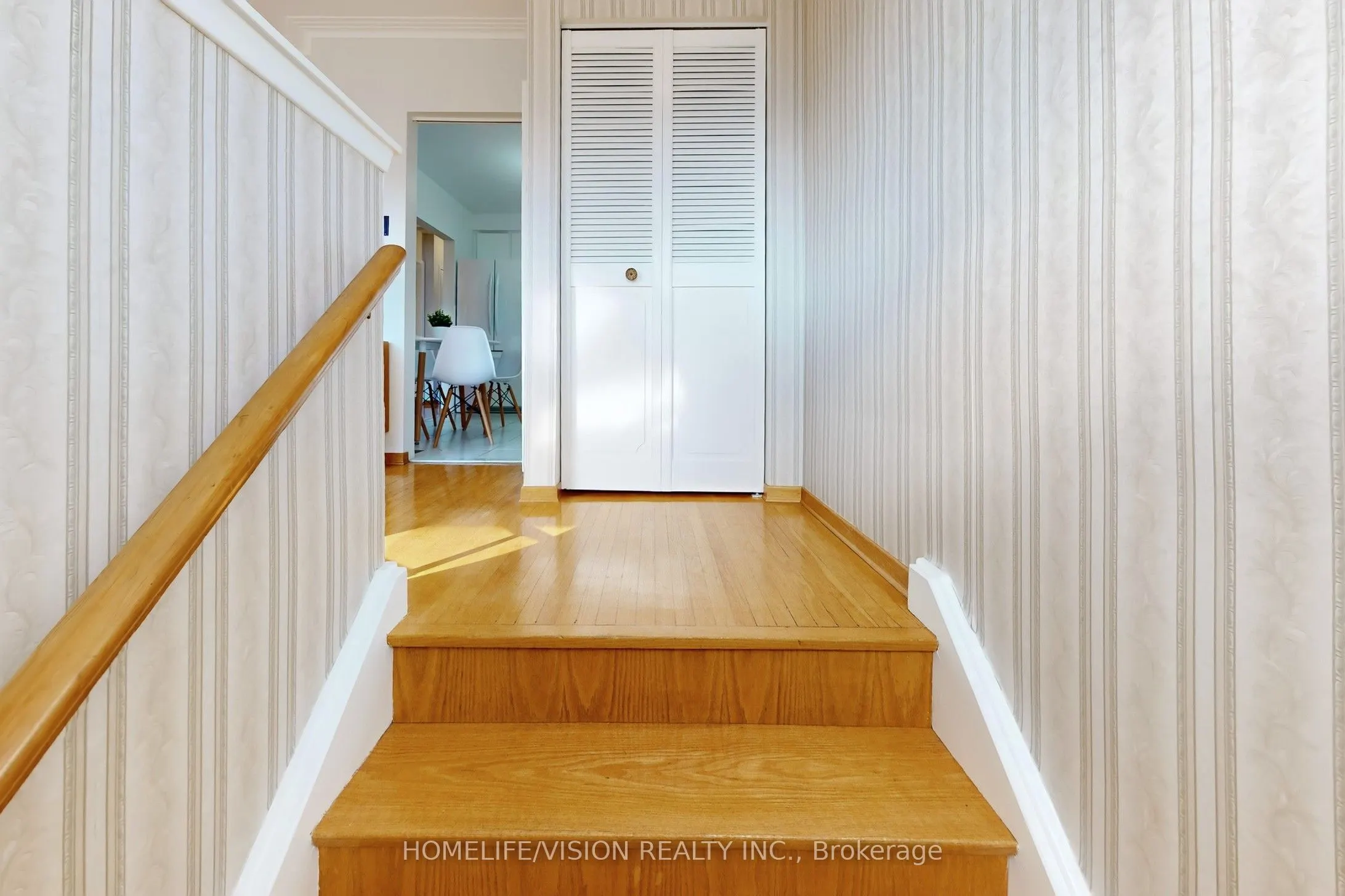 54 Pinebrook Avenue