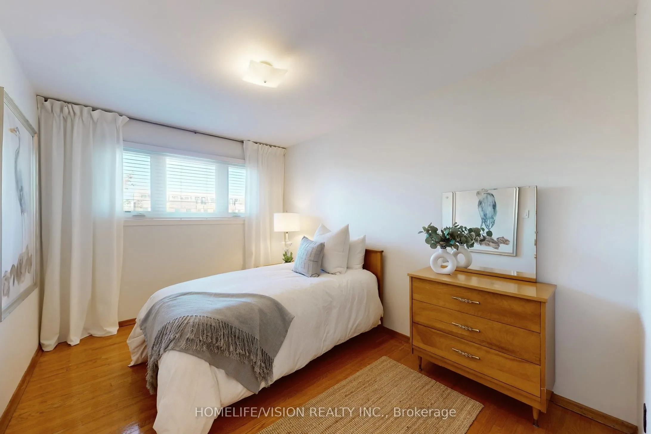 54 Pinebrook Avenue