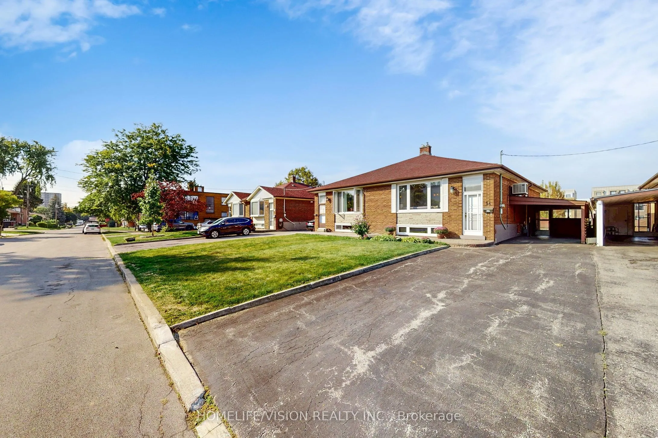 54 Pinebrook Avenue
