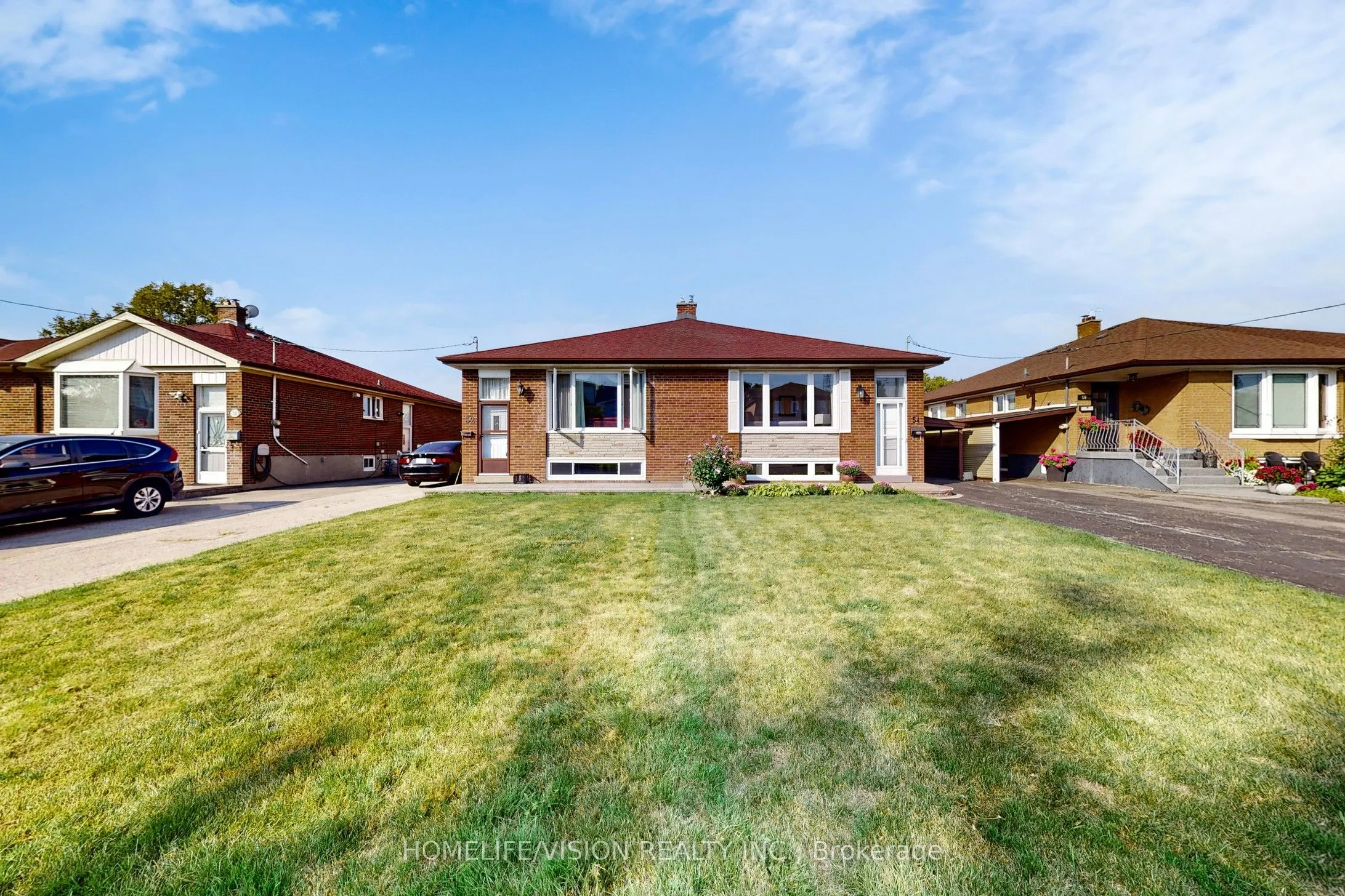 54 Pinebrook Avenue