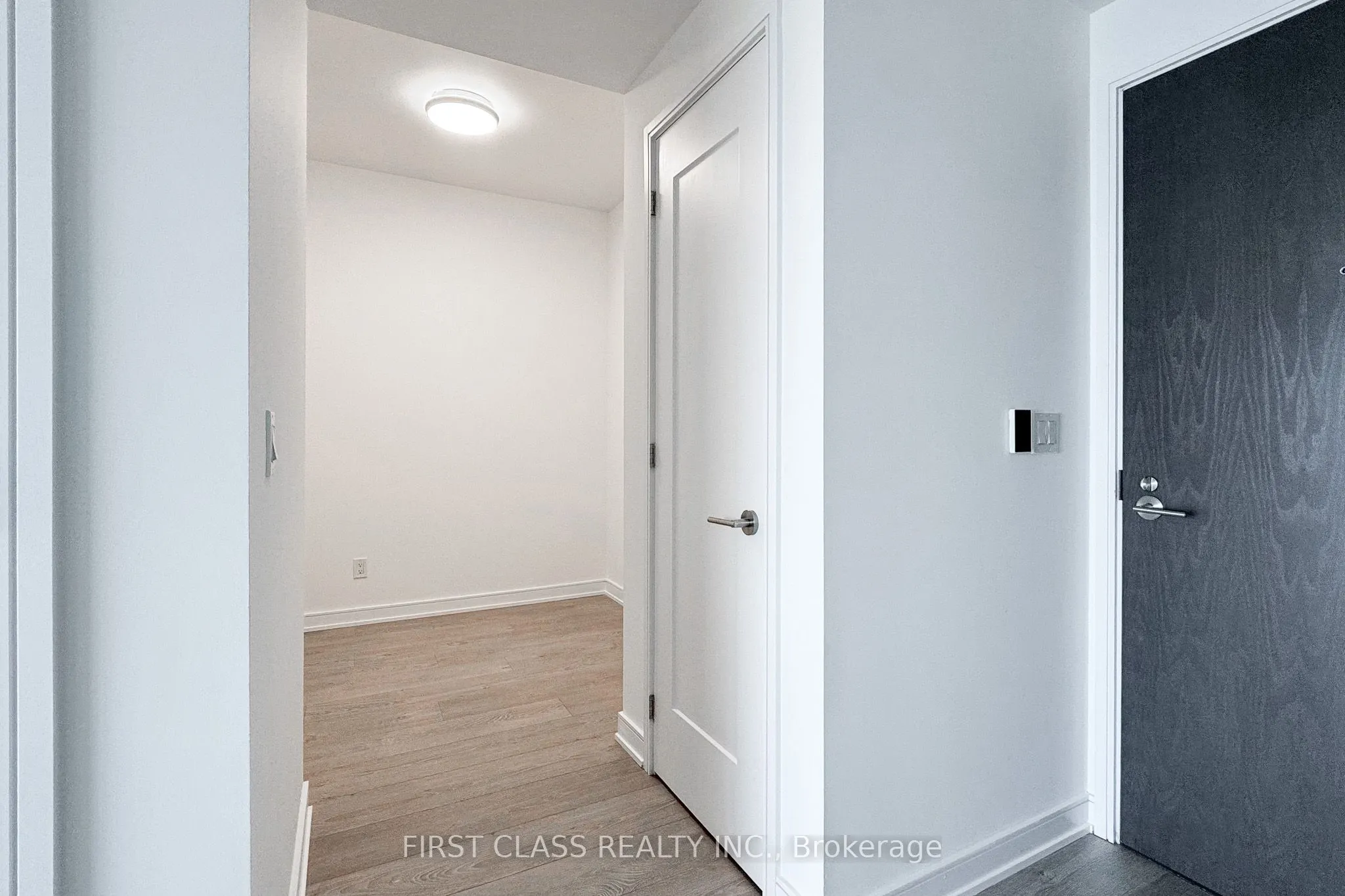 88 Scott Street, #5005