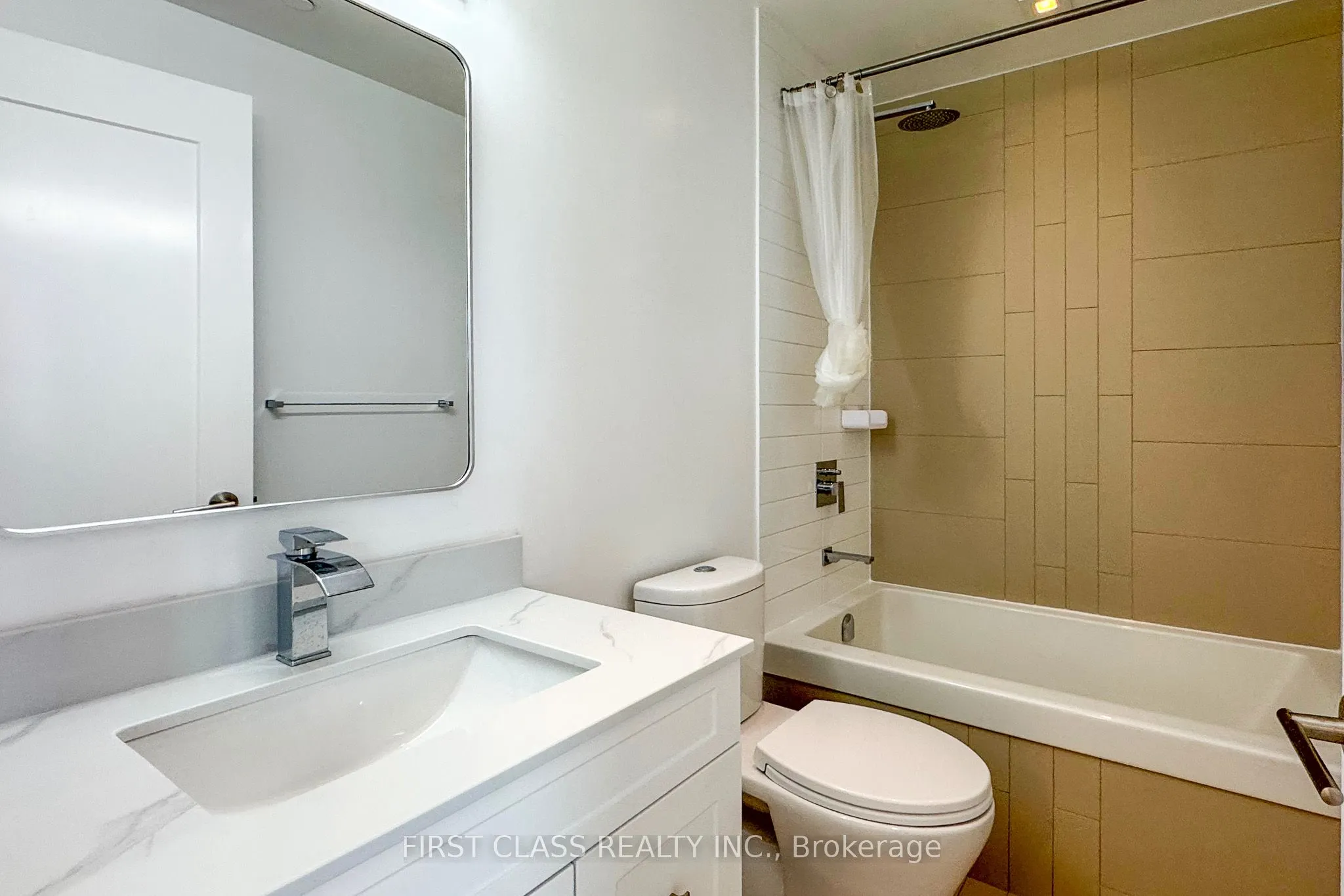 88 Scott Street, #5005