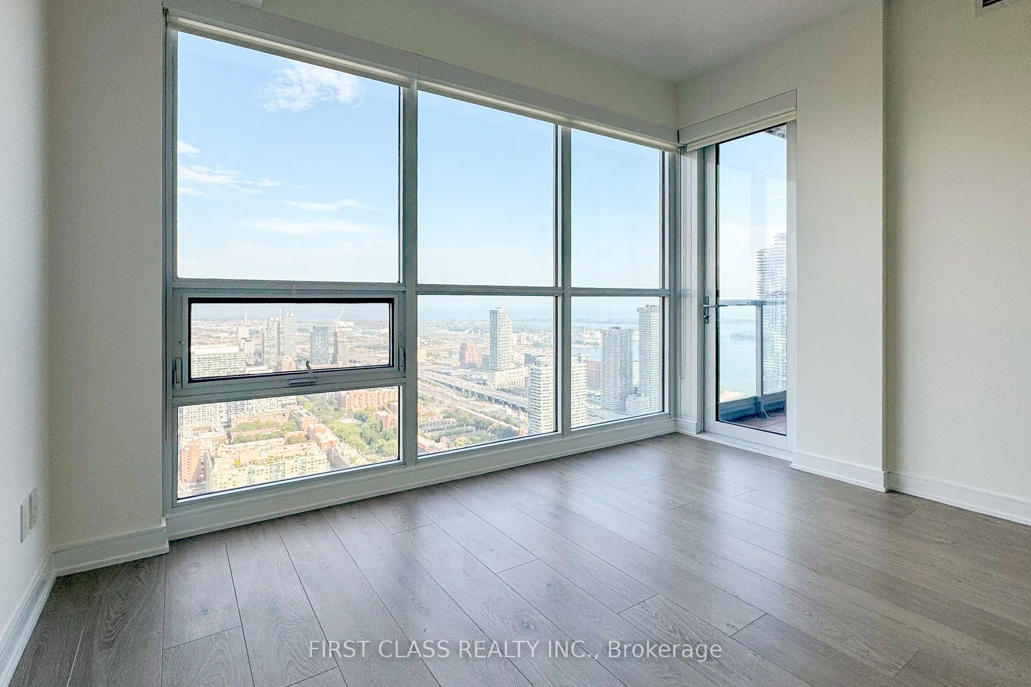 88 Scott Street, #5005