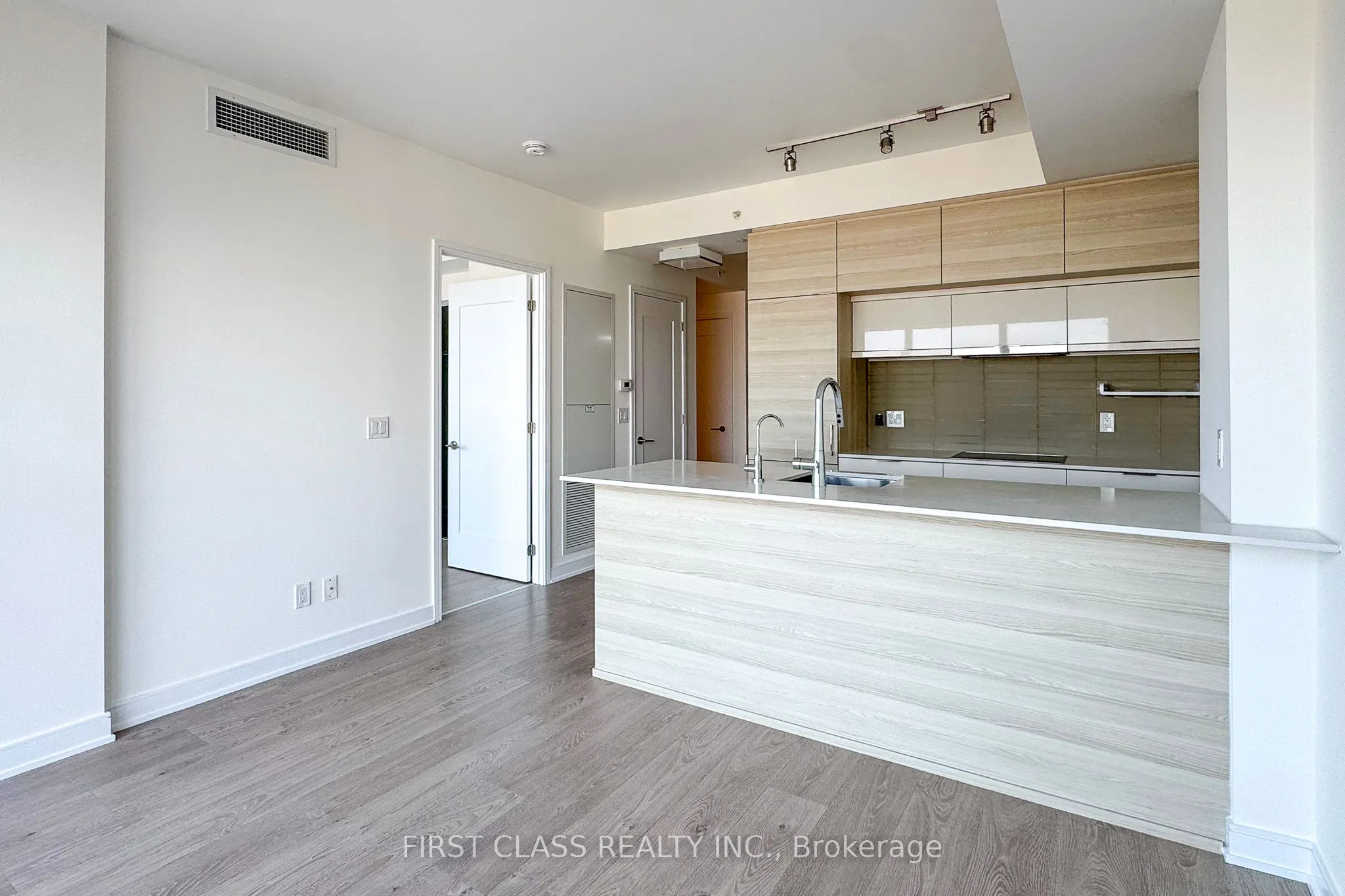 88 Scott Street, #5005