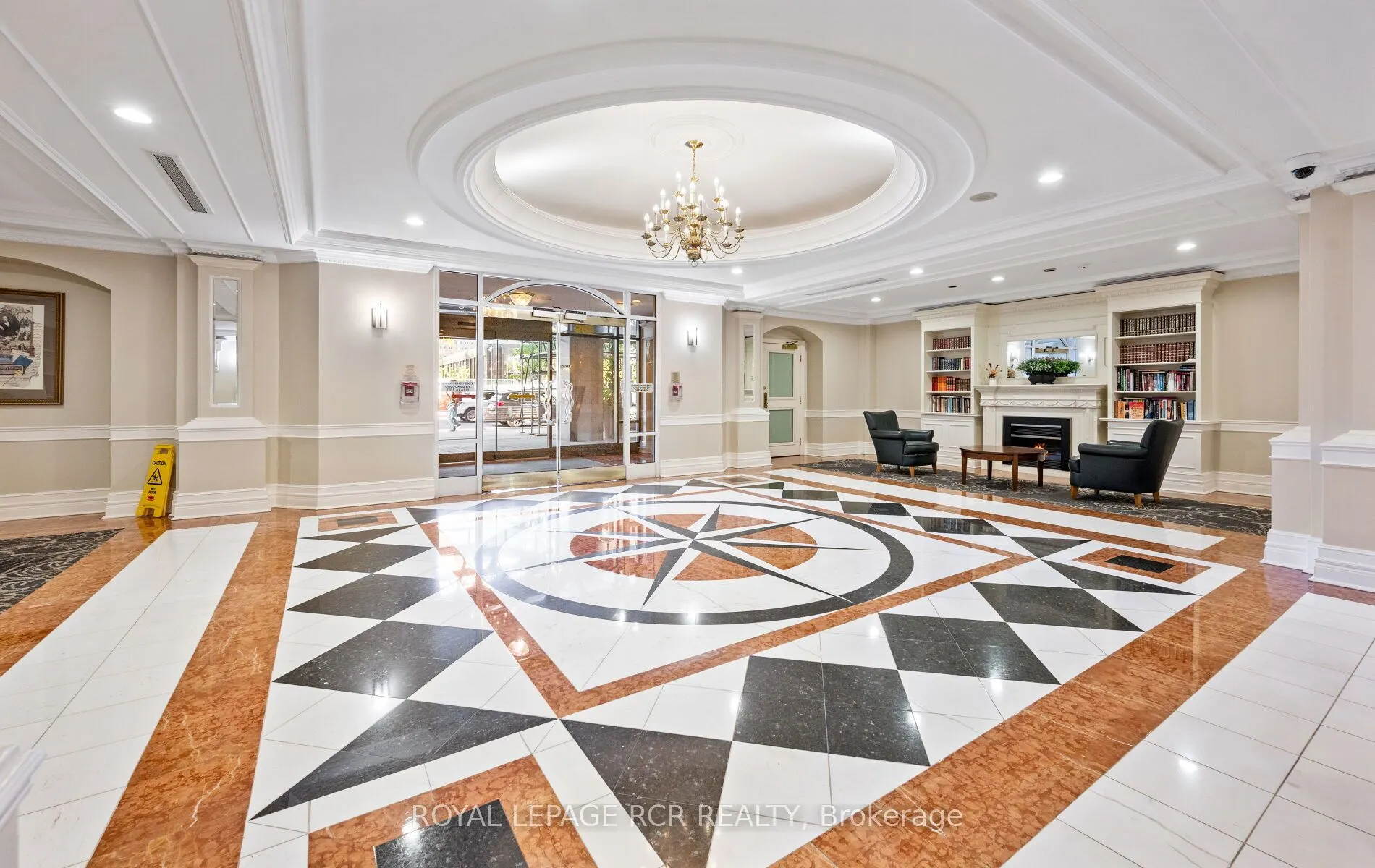 887 Bay Street, #1412