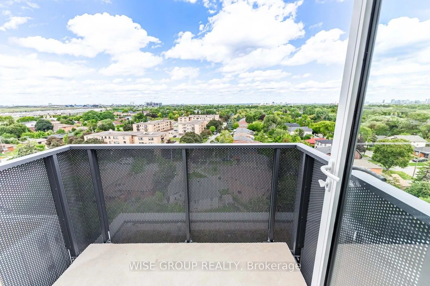 500 Wilson Avenue W, #1109
