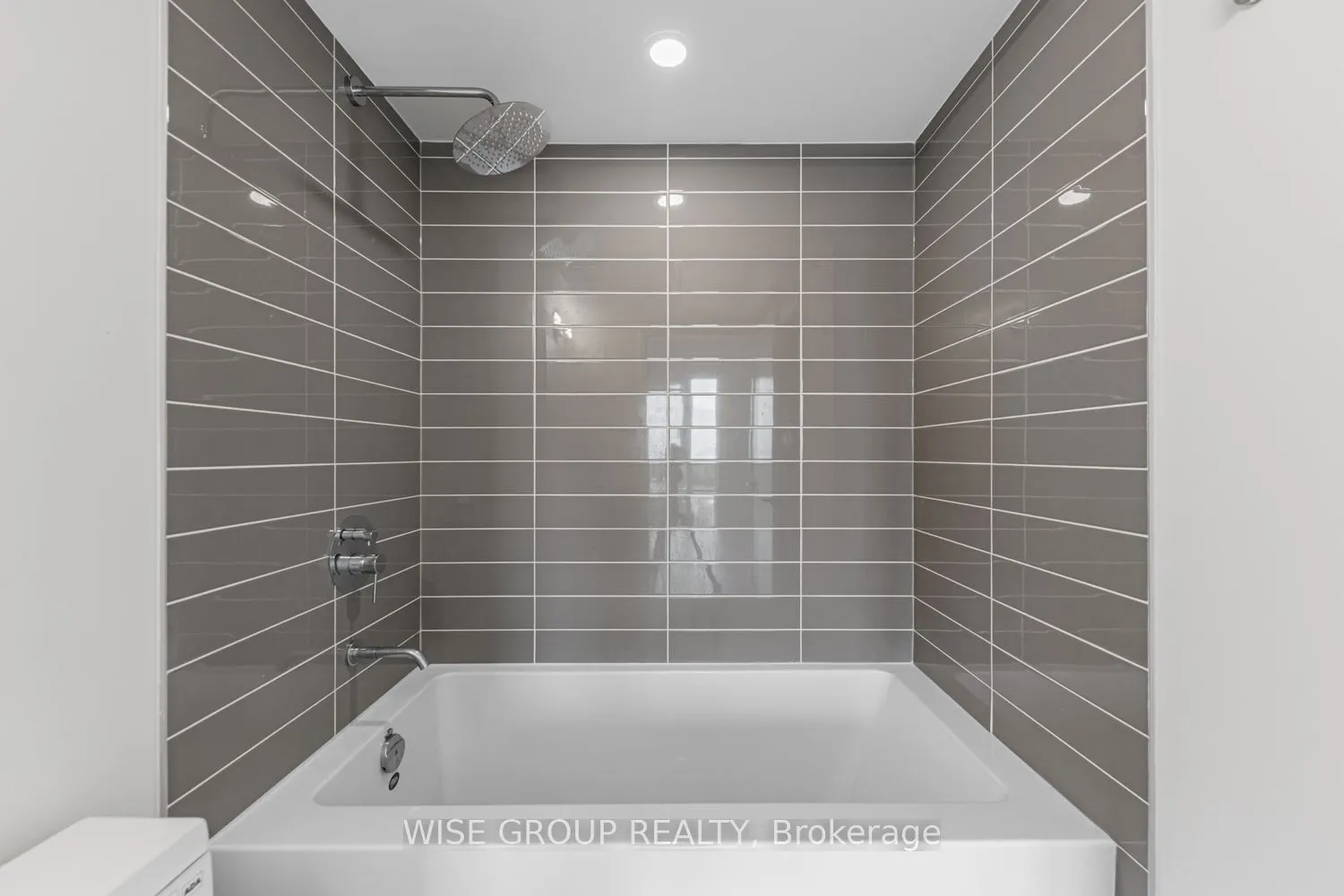 500 Wilson Avenue W, #1109