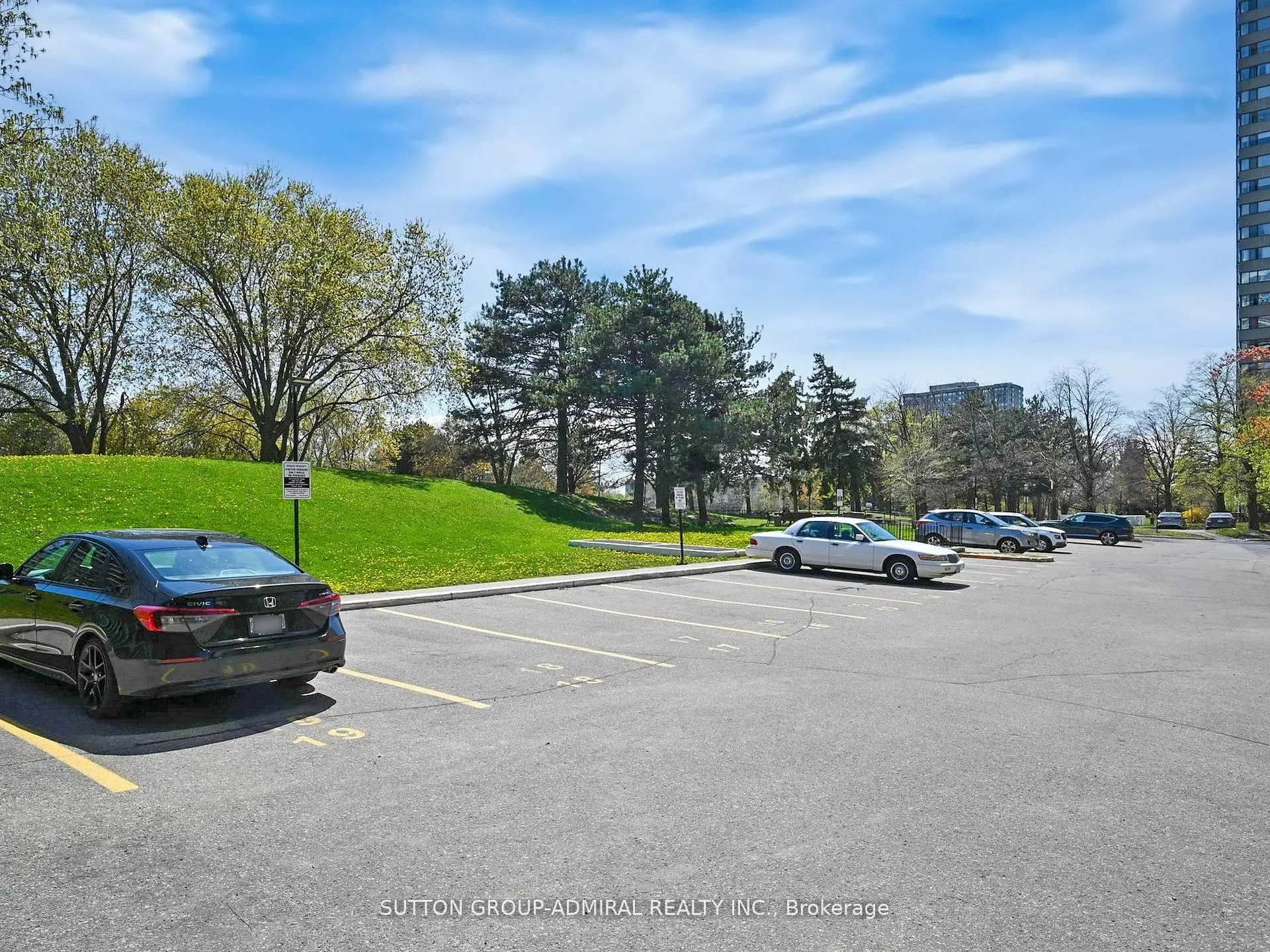 100 Antibes Drive, #1204