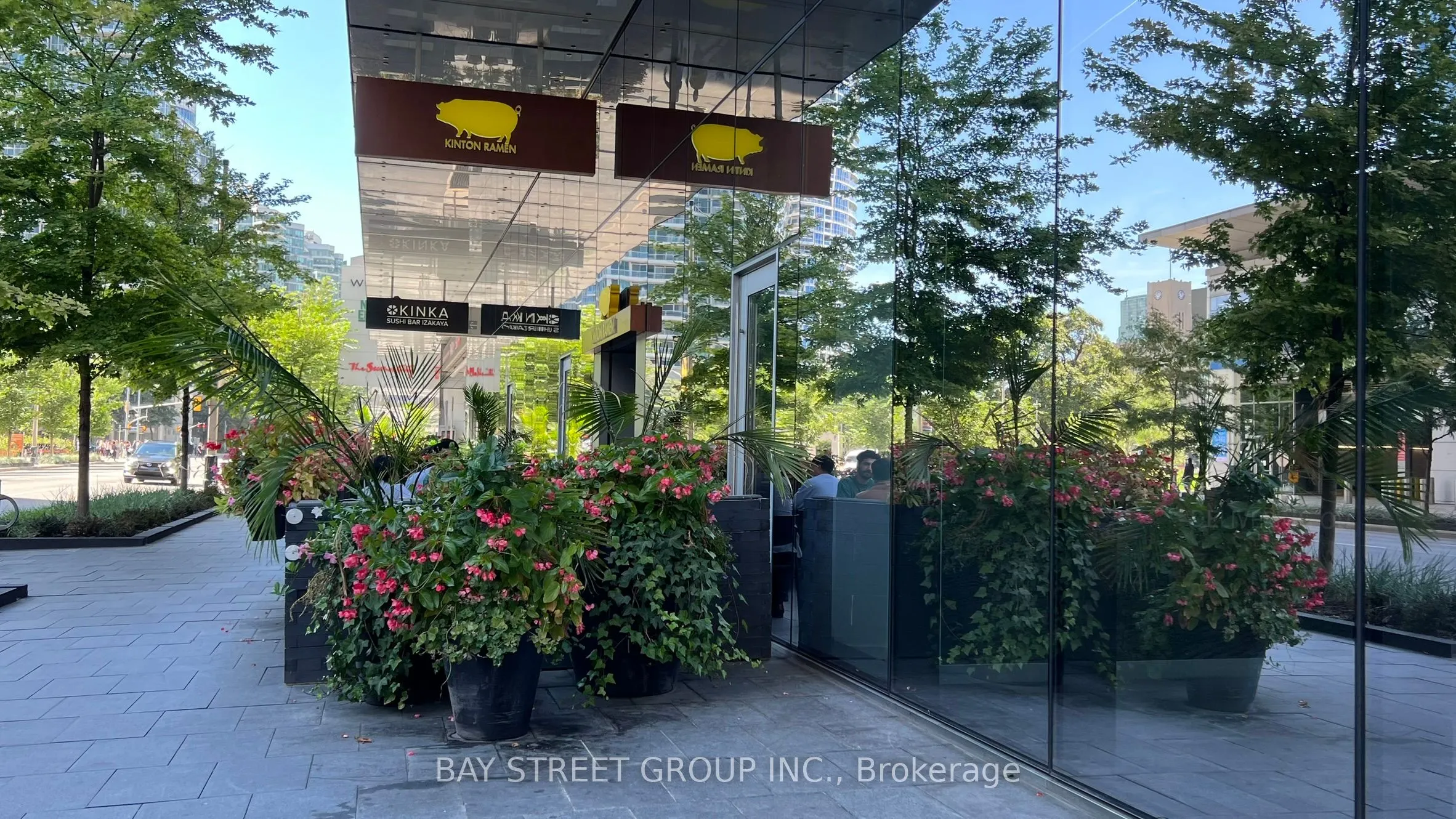 100 Harbour Street, #3302