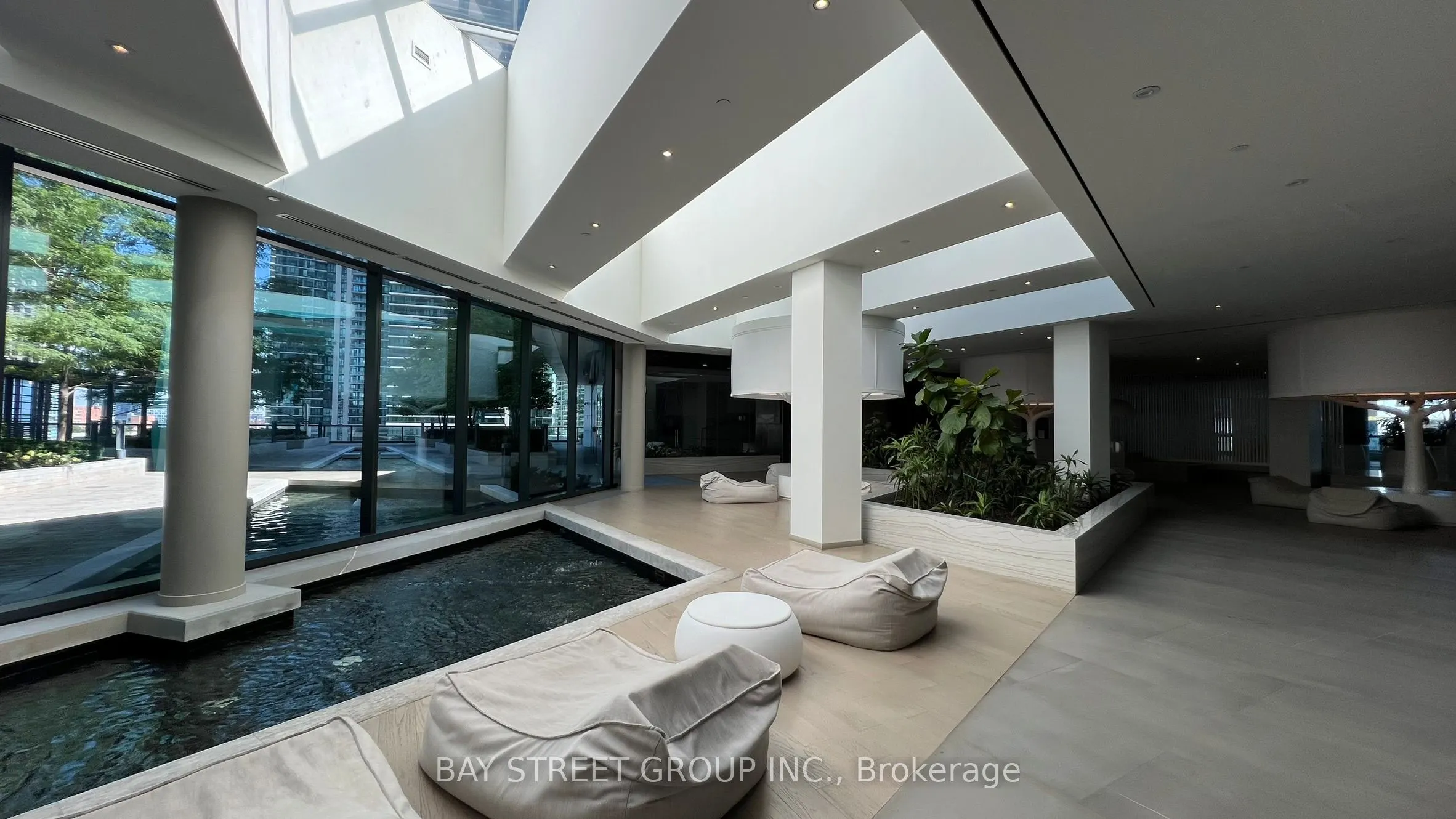 100 Harbour Street, #3302