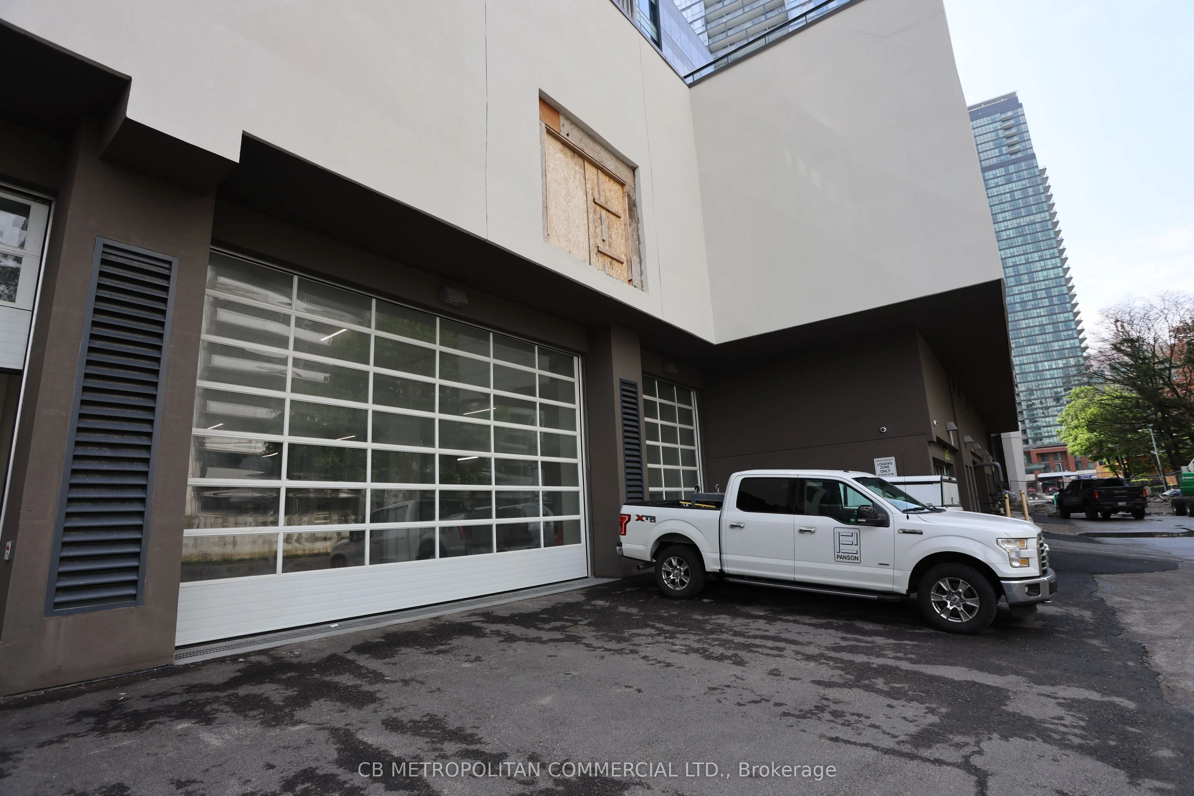 5250 Yonge Street, #Upper Market