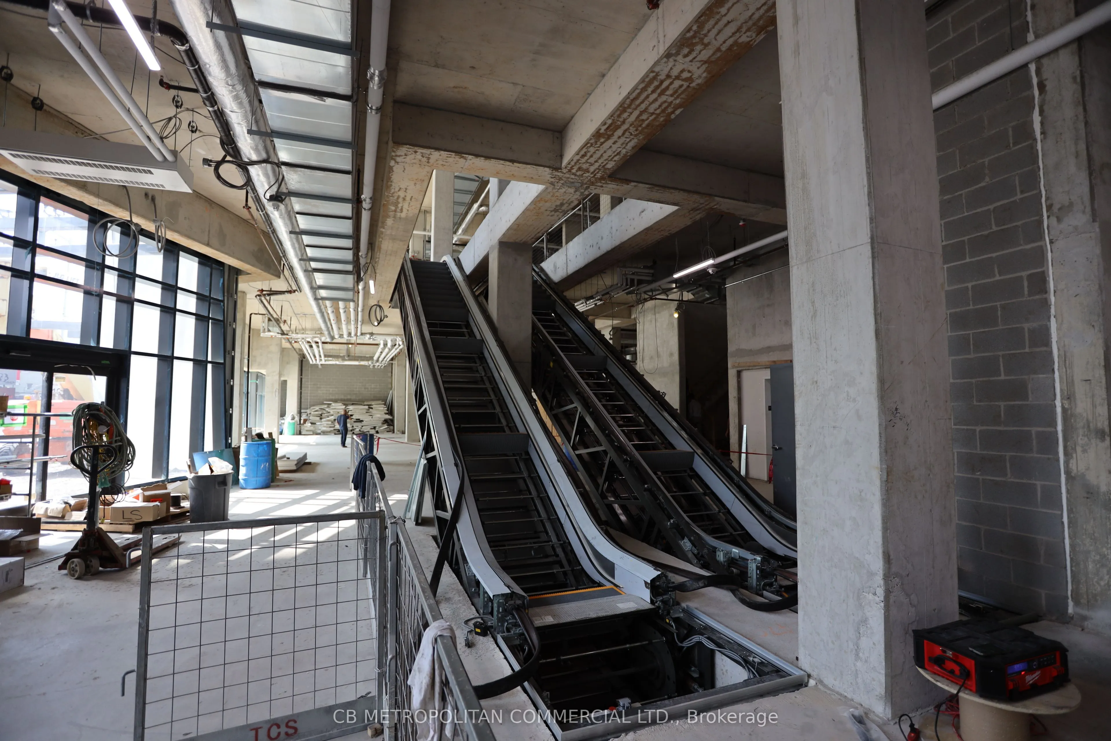 5250 Yonge Street, #Upper Market