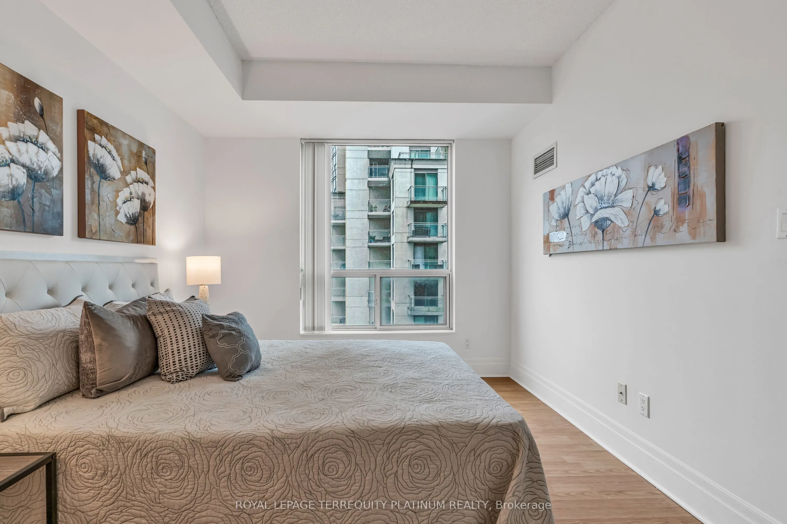 188 Doris Avenue, #1902