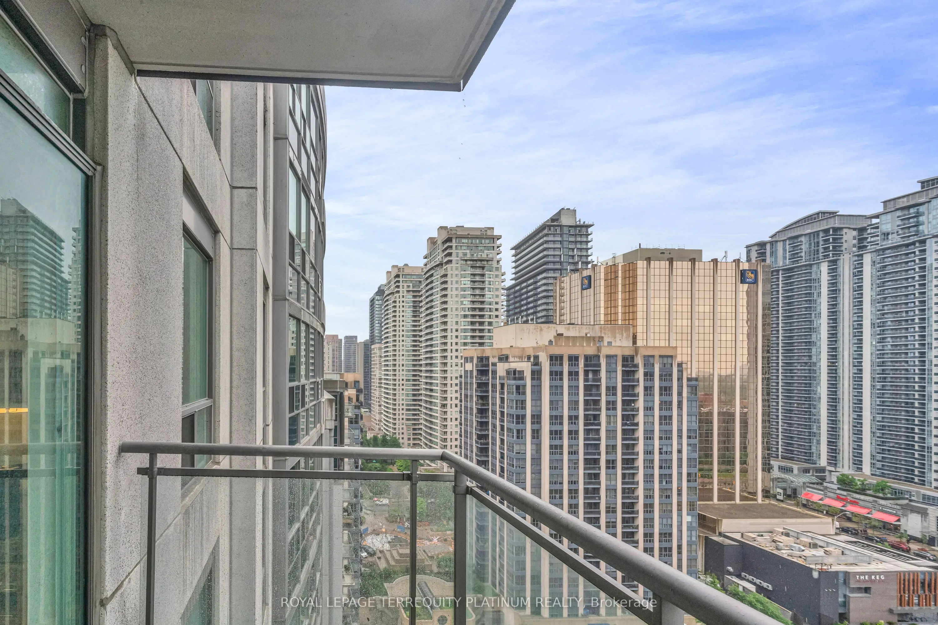 188 Doris Avenue, #1902