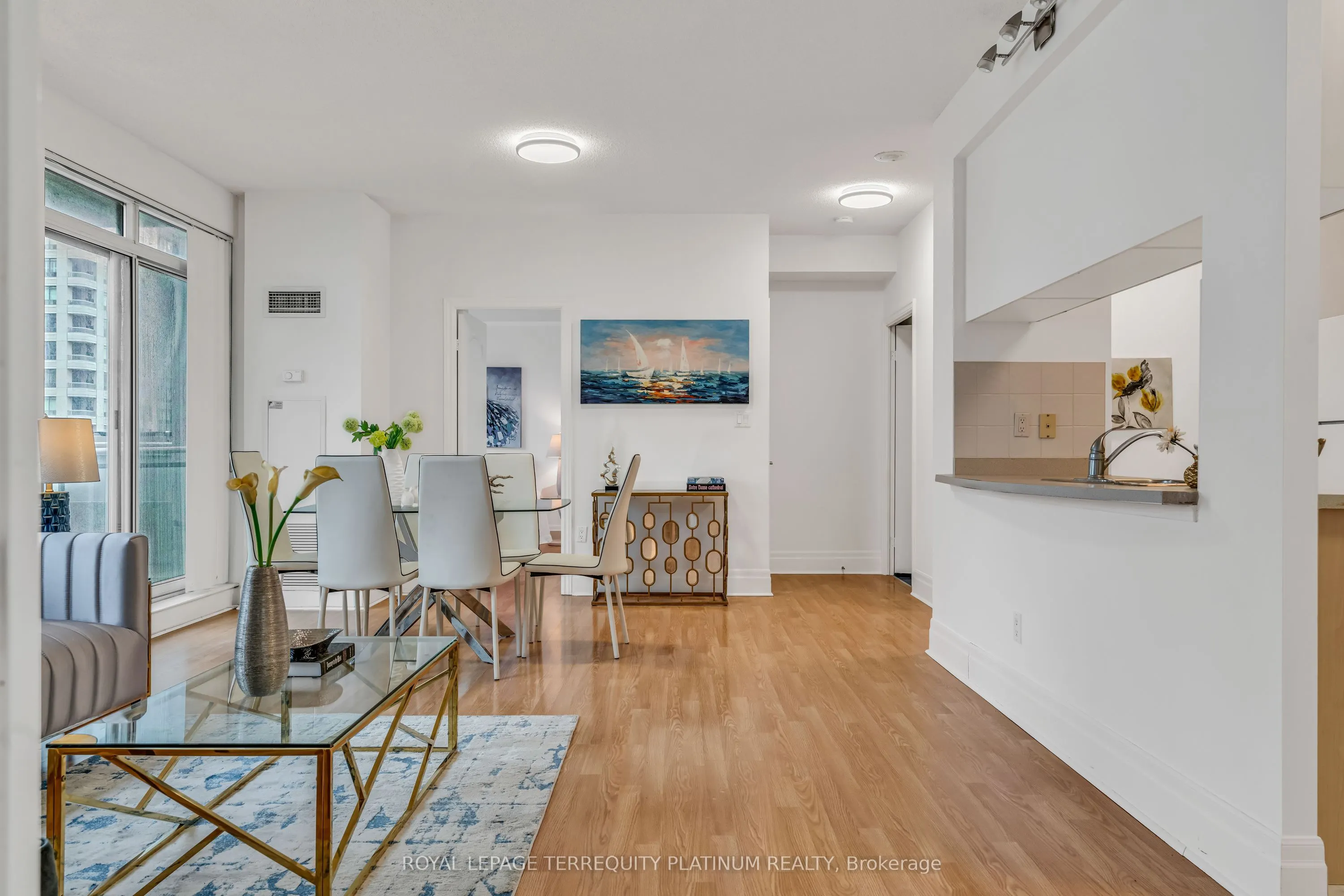 188 Doris Avenue, #1902