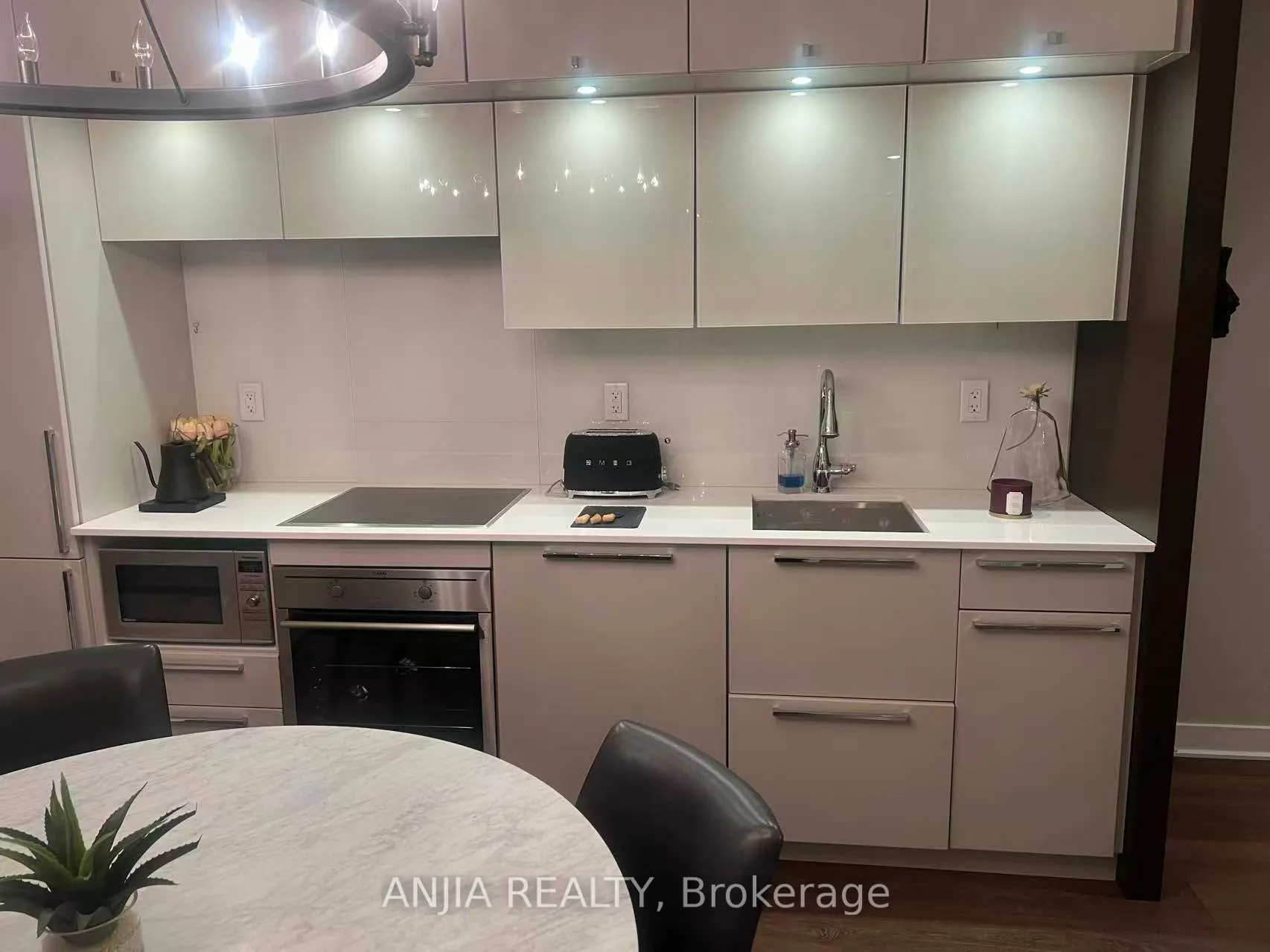 15 Grenville Street, #5001