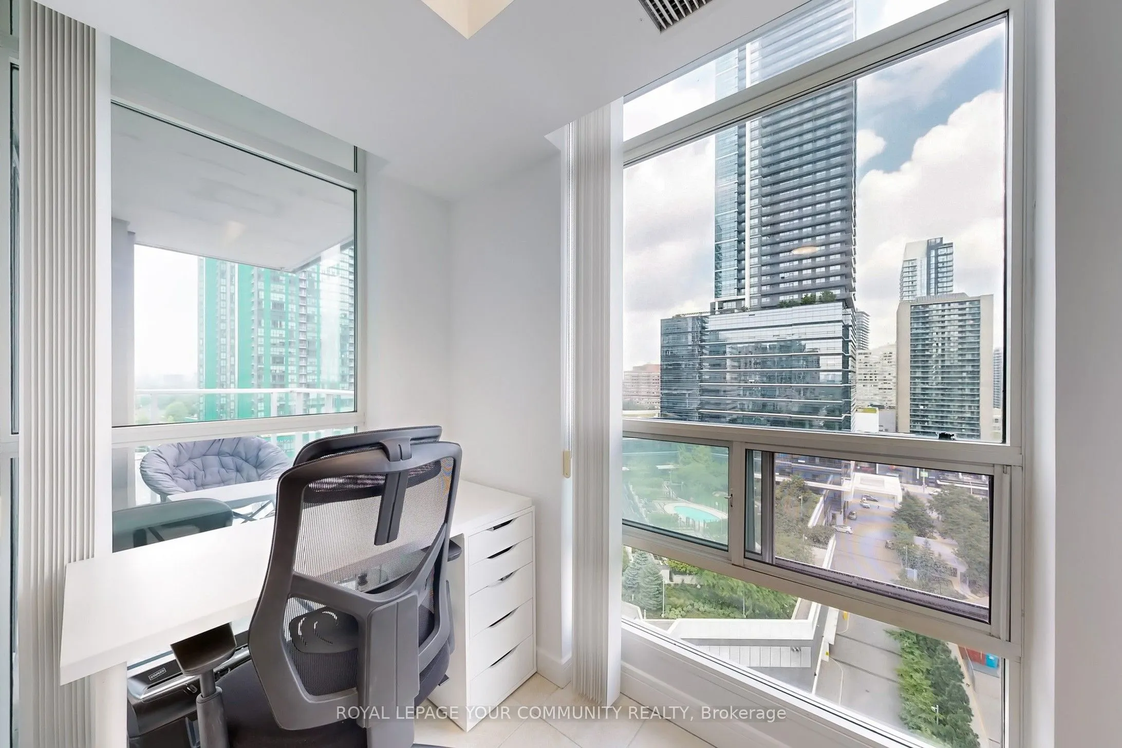31 Bales Avenue, #1805